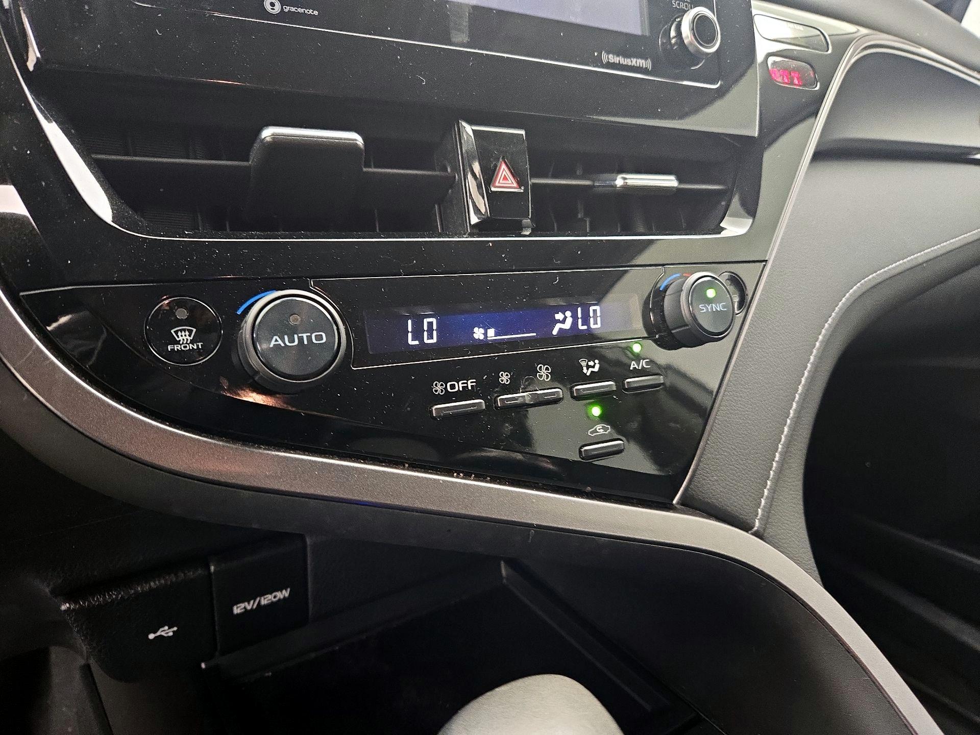 Thumbnail: 2023 Toyota Camry - 16