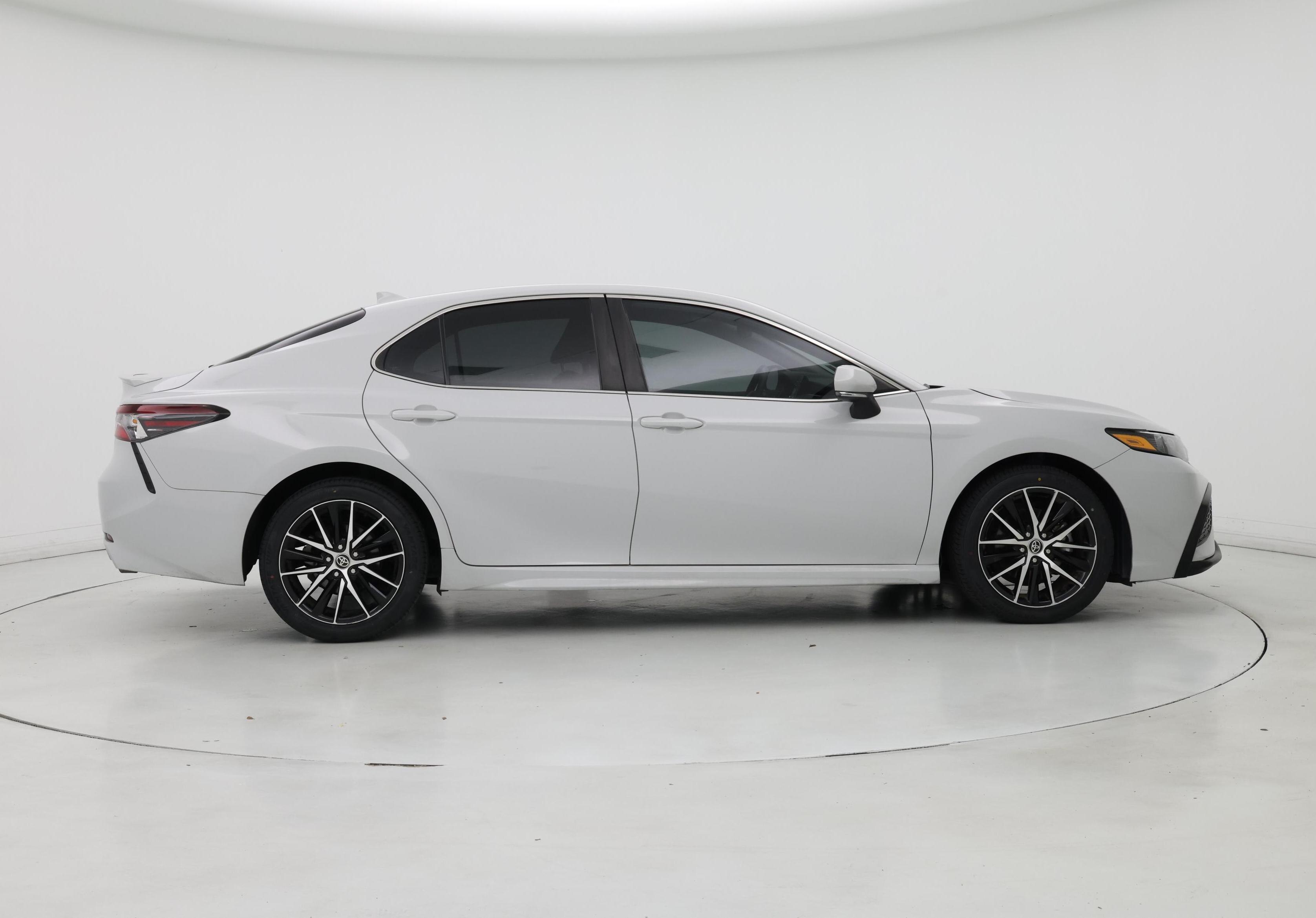 Thumbnail: 2023 Toyota Camry - 7