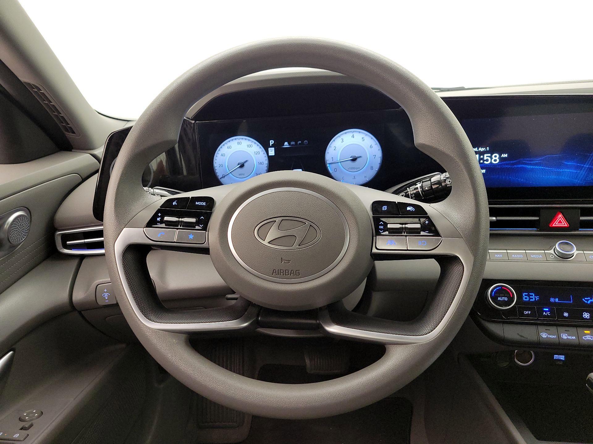 Thumbnail: 2024 Hyundai Elantra - 10