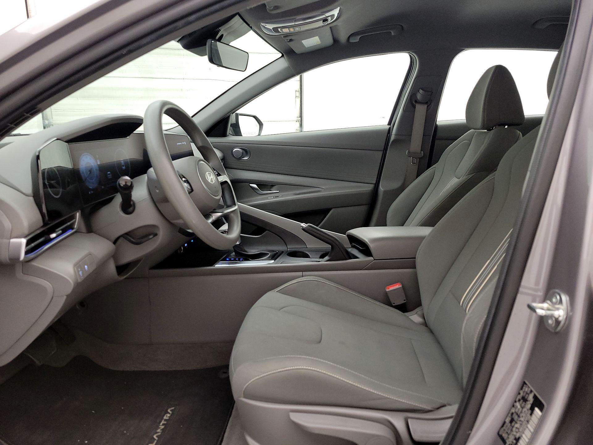 Thumbnail: 2024 Hyundai Elantra - 11