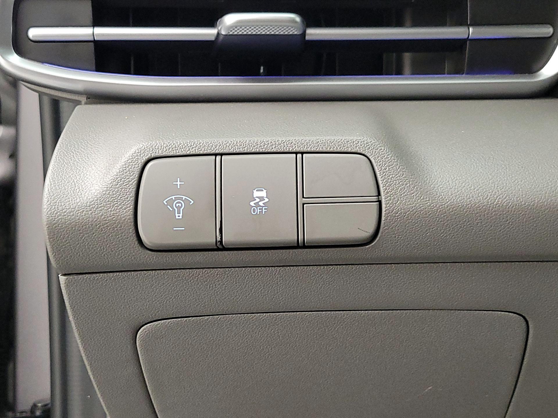 Thumbnail: 2024 Hyundai Elantra - 13