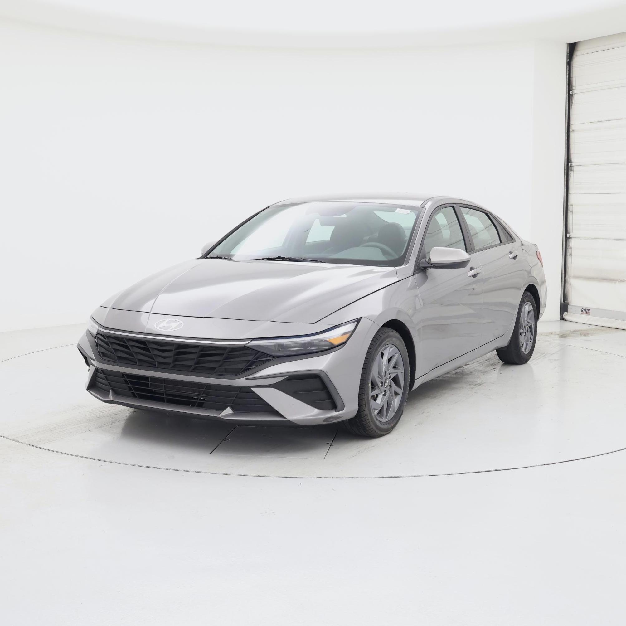 Thumbnail: 2024 Hyundai Elantra - 4