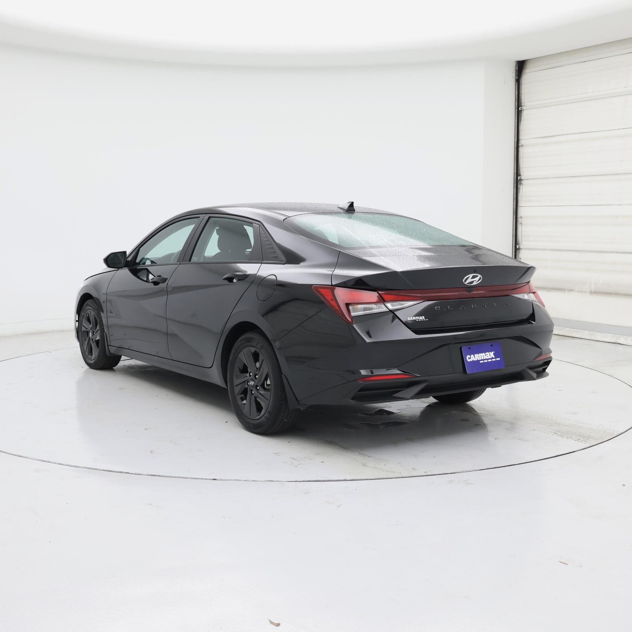 Thumbnail: 2023 Hyundai Elantra - 2
