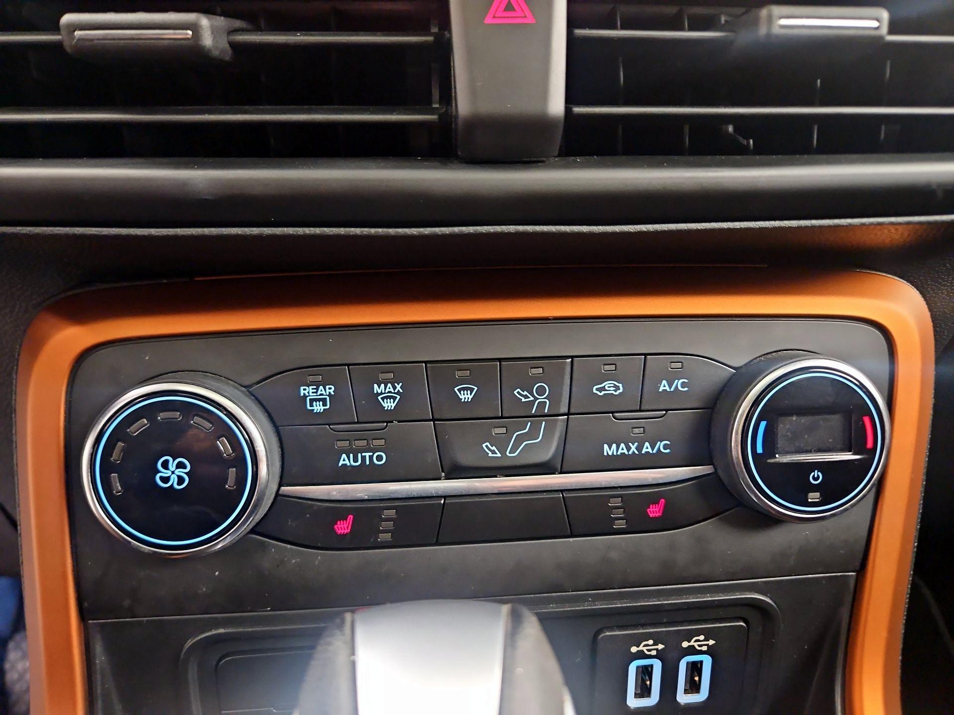 Thumbnail: 2021 Ford EcoSport - 16