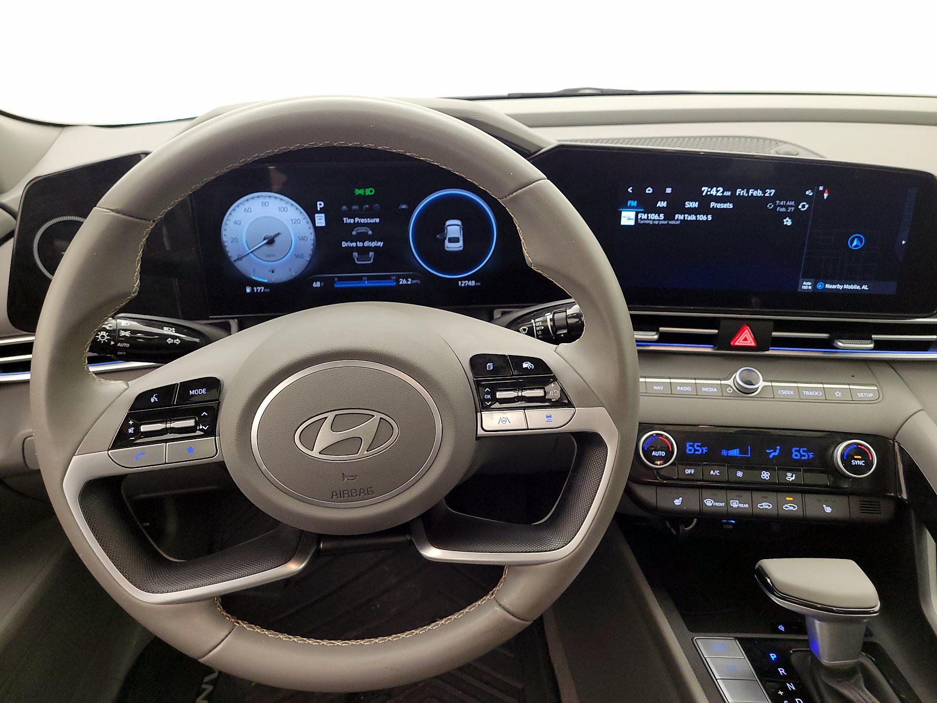 Thumbnail: 2024 Hyundai Elantra - 10