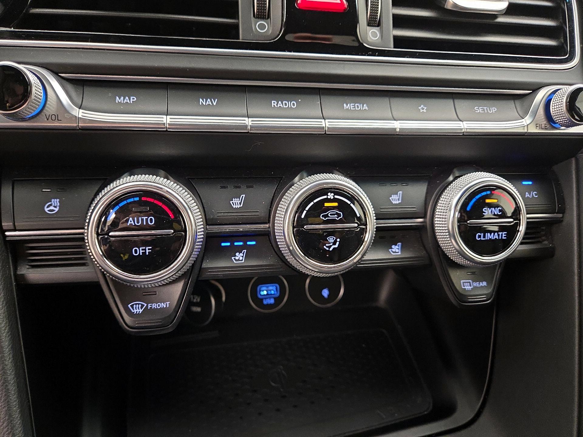 Thumbnail: 2023 Genesis G70 - 17