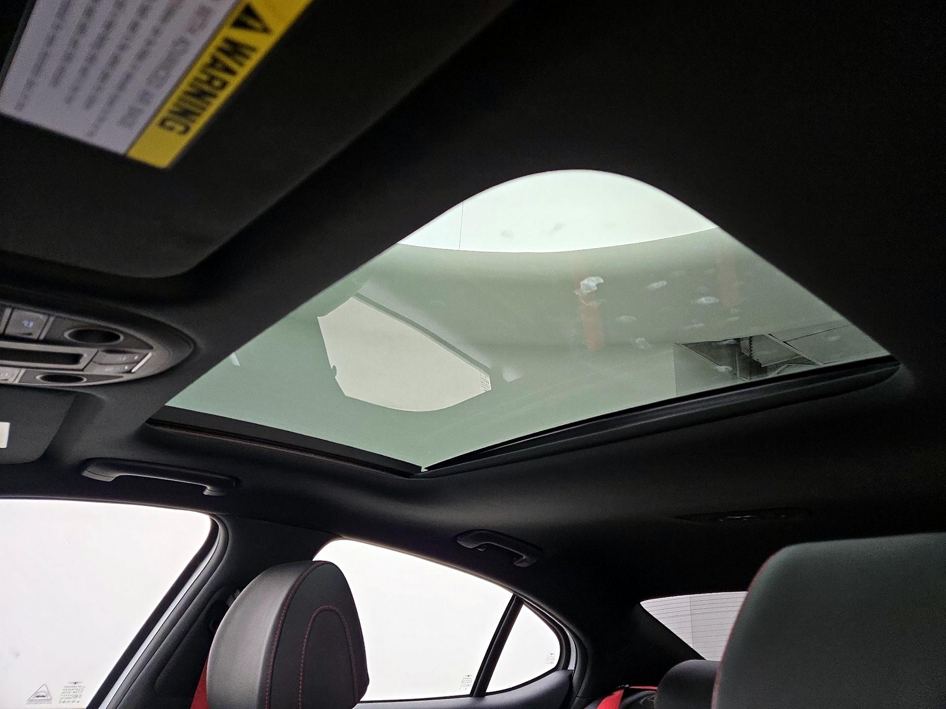 Thumbnail: 2023 Genesis G70 - 20