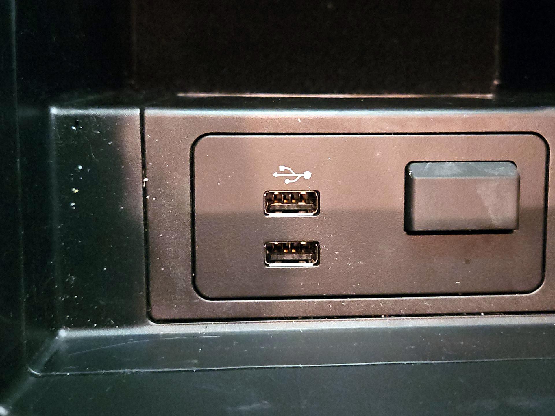 Thumbnail: 2023 Mazda CX-9 - 17