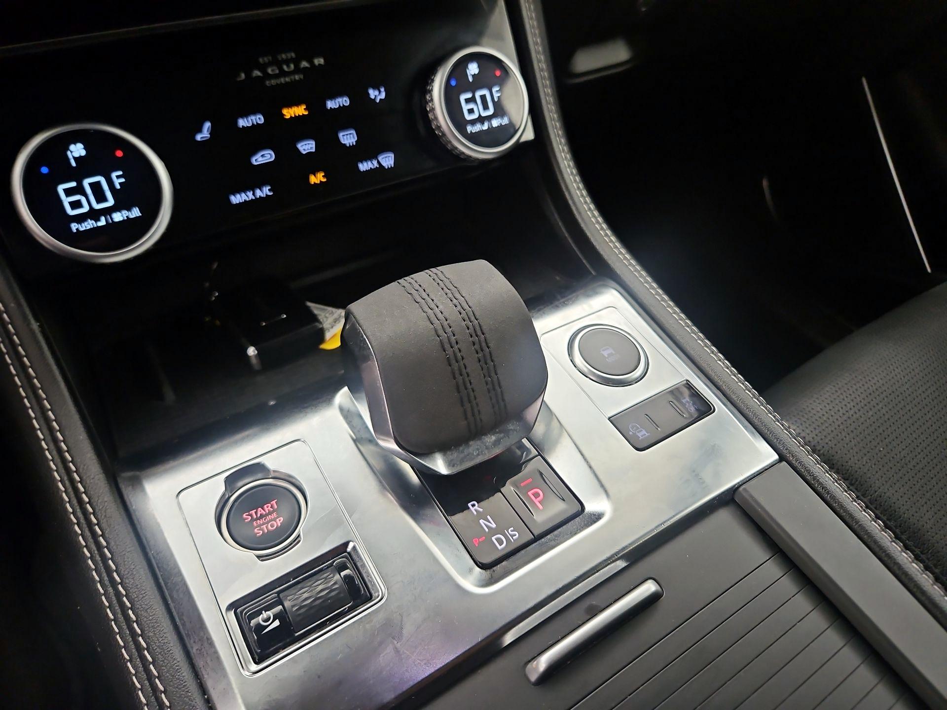 Thumbnail: 2024 Jaguar F-Pace - 17