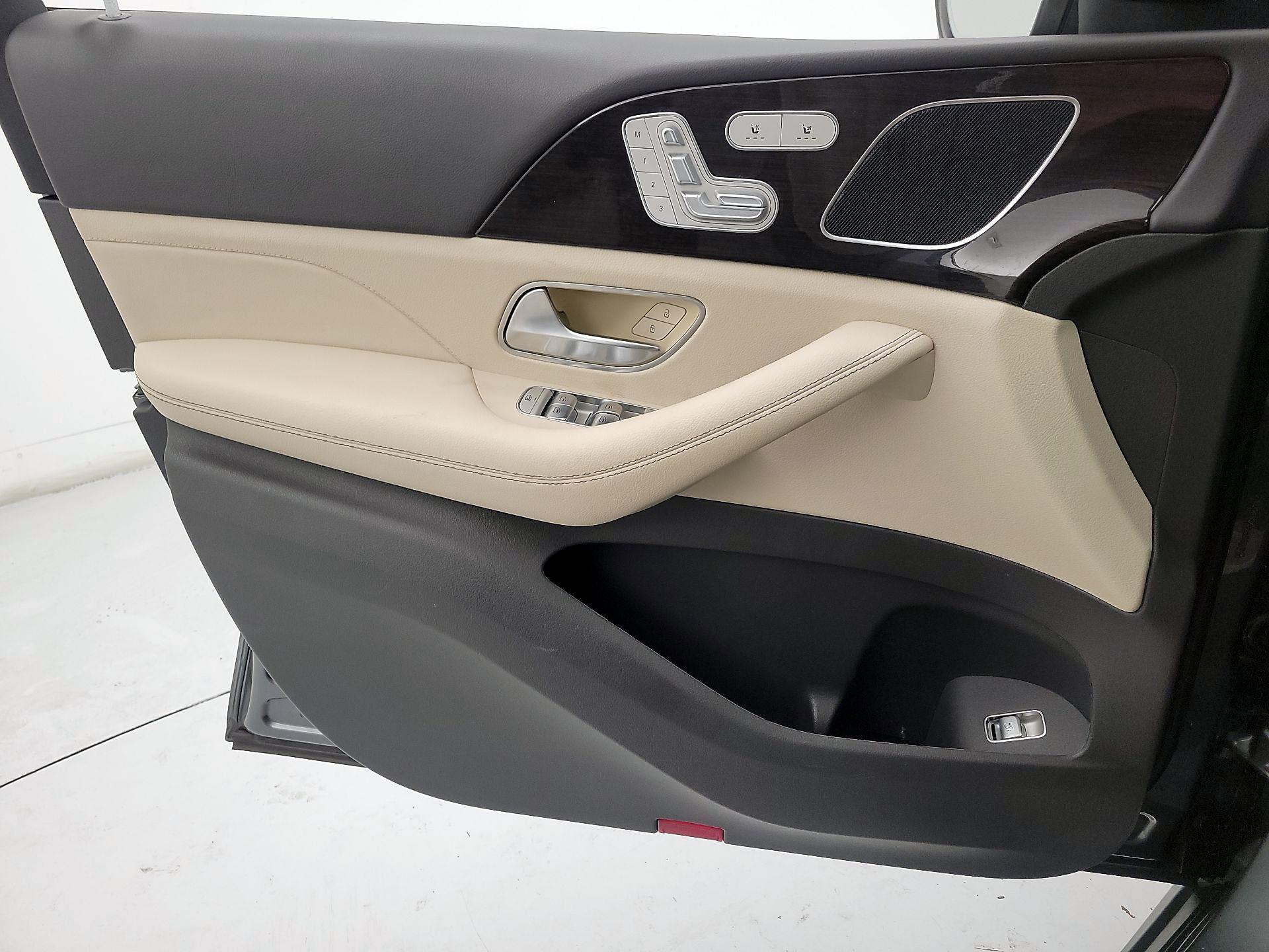 Thumbnail: 2020 Mercedes-Benz GLE - 12