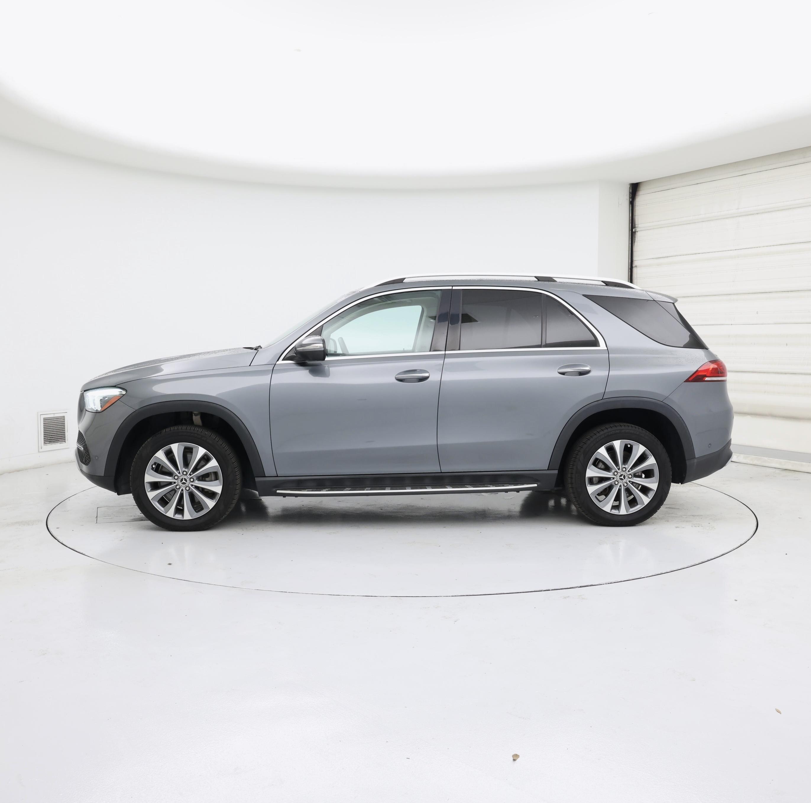 Thumbnail: 2020 Mercedes-Benz GLE - 3