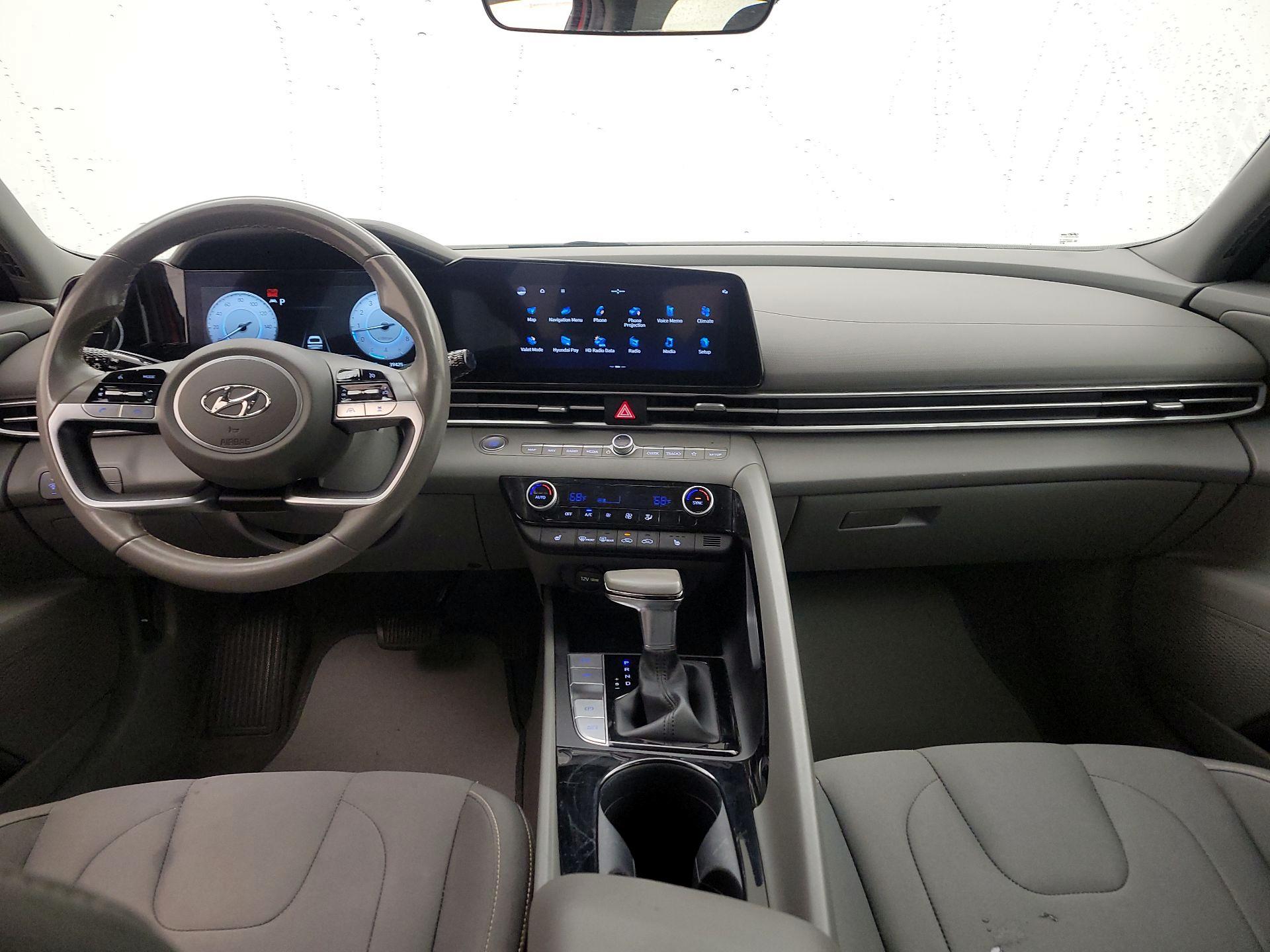 Thumbnail: 2023 Hyundai Elantra - 9