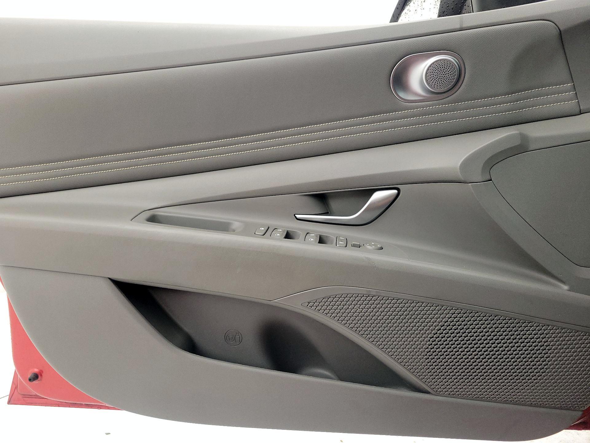 Thumbnail: 2023 Hyundai Elantra - 12