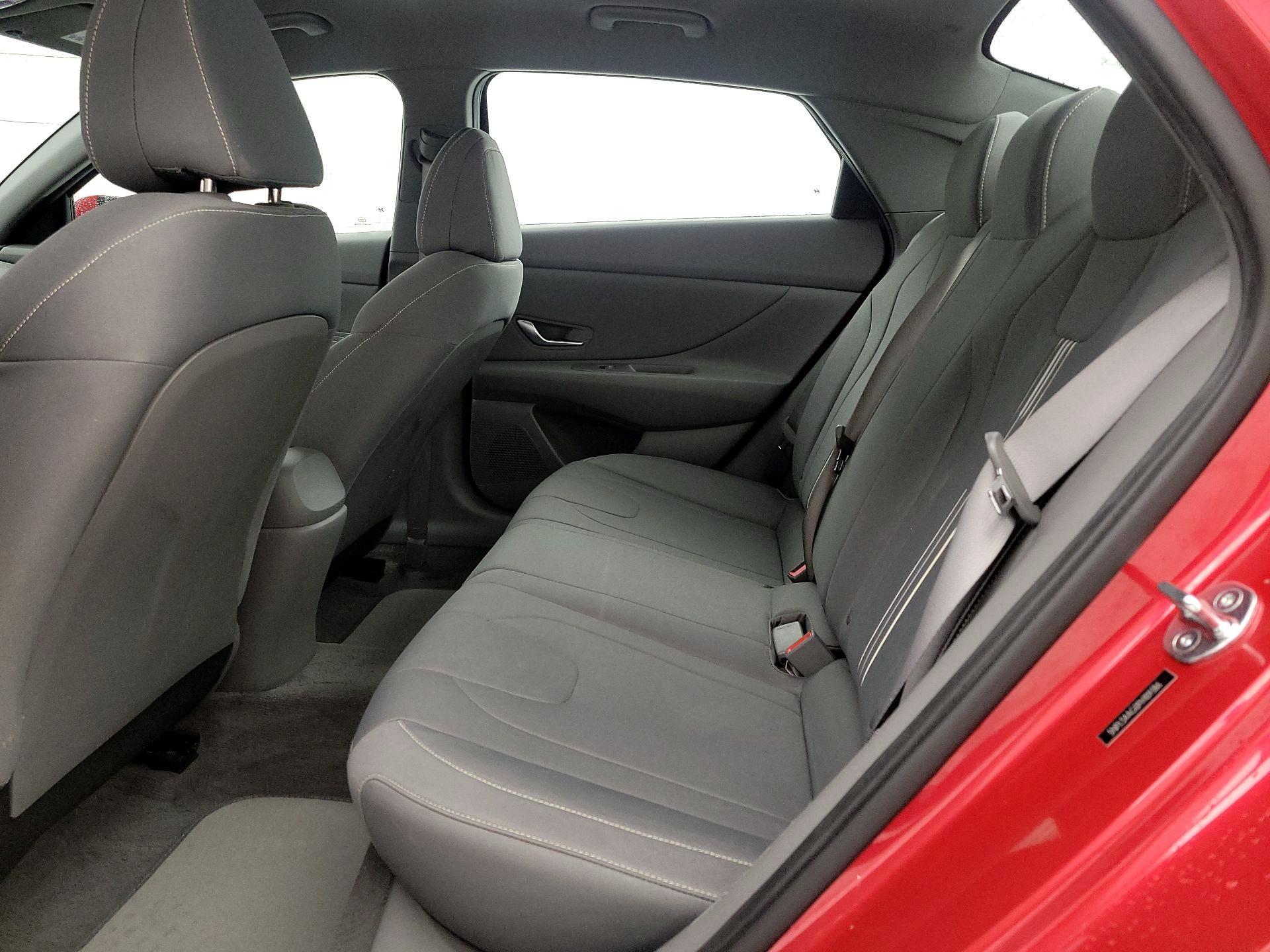 Thumbnail: 2023 Hyundai Elantra - 19