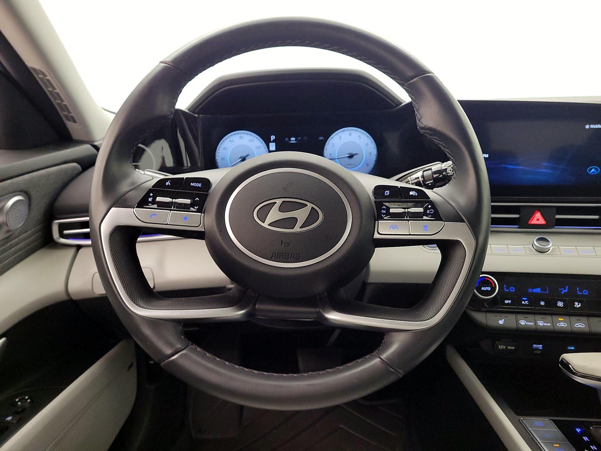 Thumbnail: 2024 Hyundai Elantra - 10