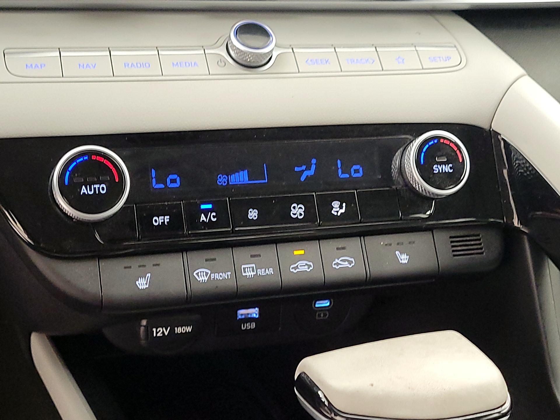 Thumbnail: 2024 Hyundai Elantra - 16