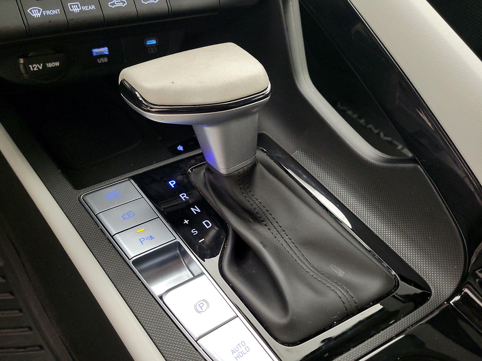 Thumbnail: 2024 Hyundai Elantra - 17