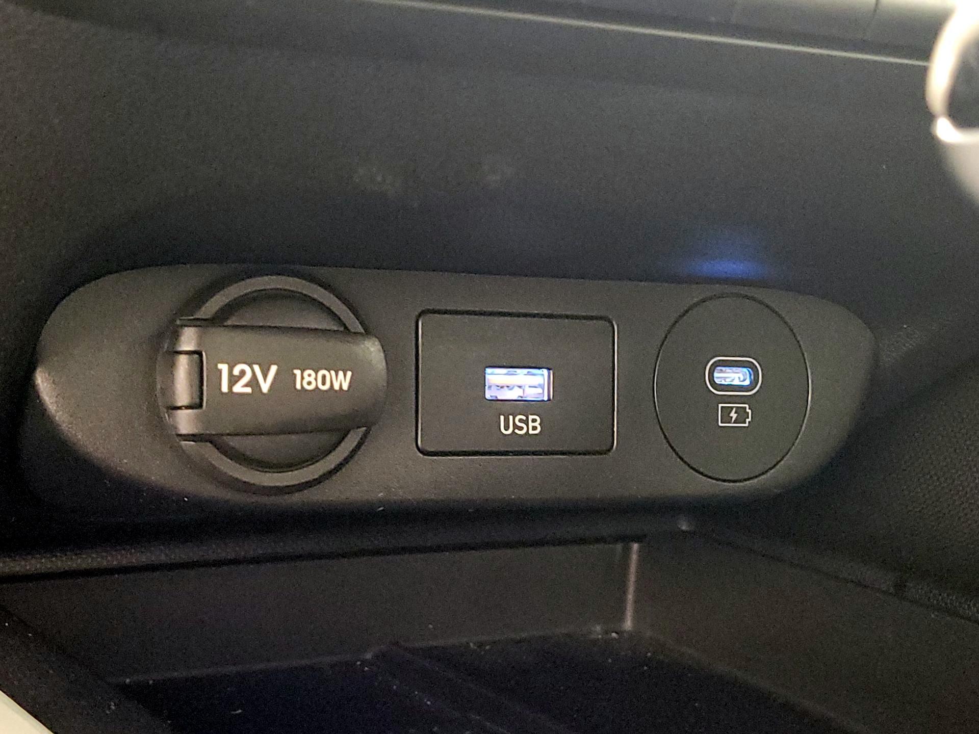 Thumbnail: 2024 Hyundai Elantra - 18