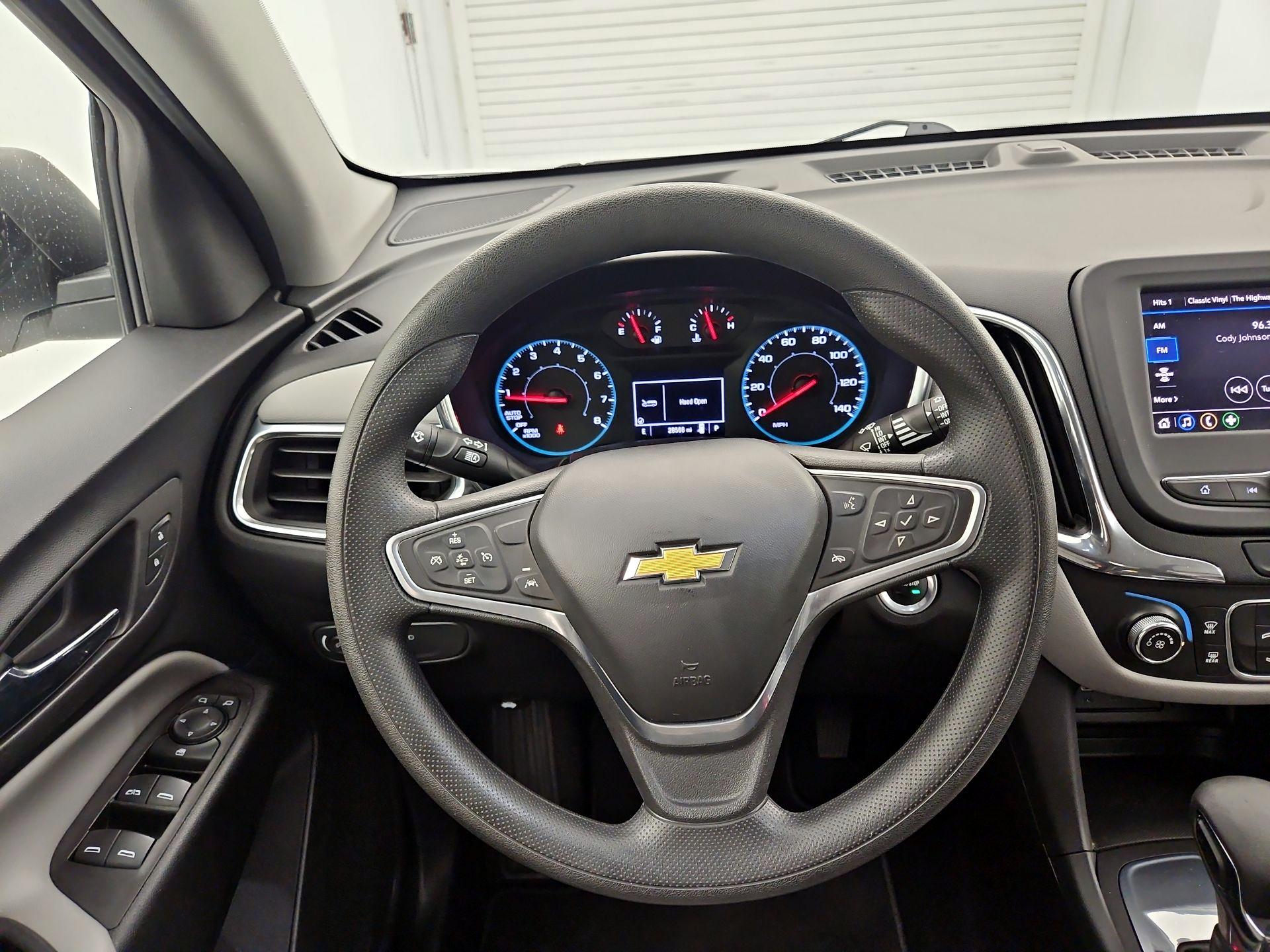 Thumbnail: 2022 Chevrolet Equinox - 10