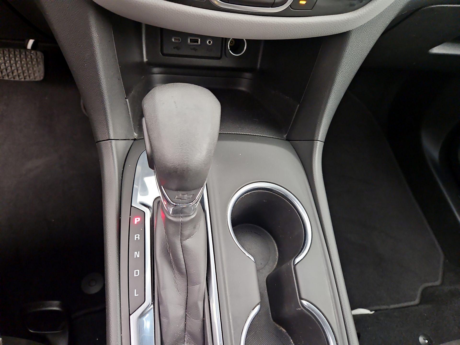 Thumbnail: 2022 Chevrolet Equinox - 17