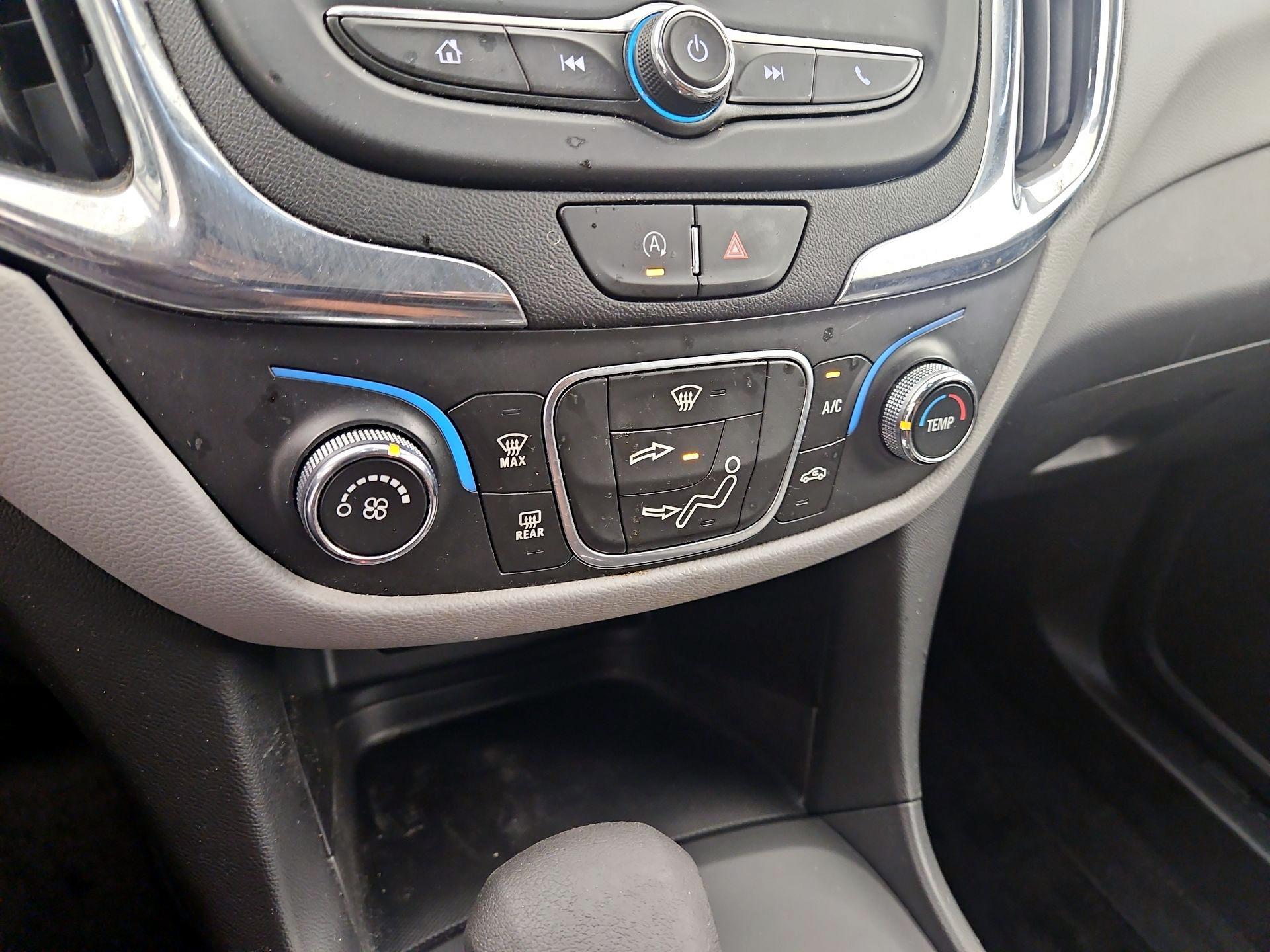 Thumbnail: 2022 Chevrolet Equinox - 16