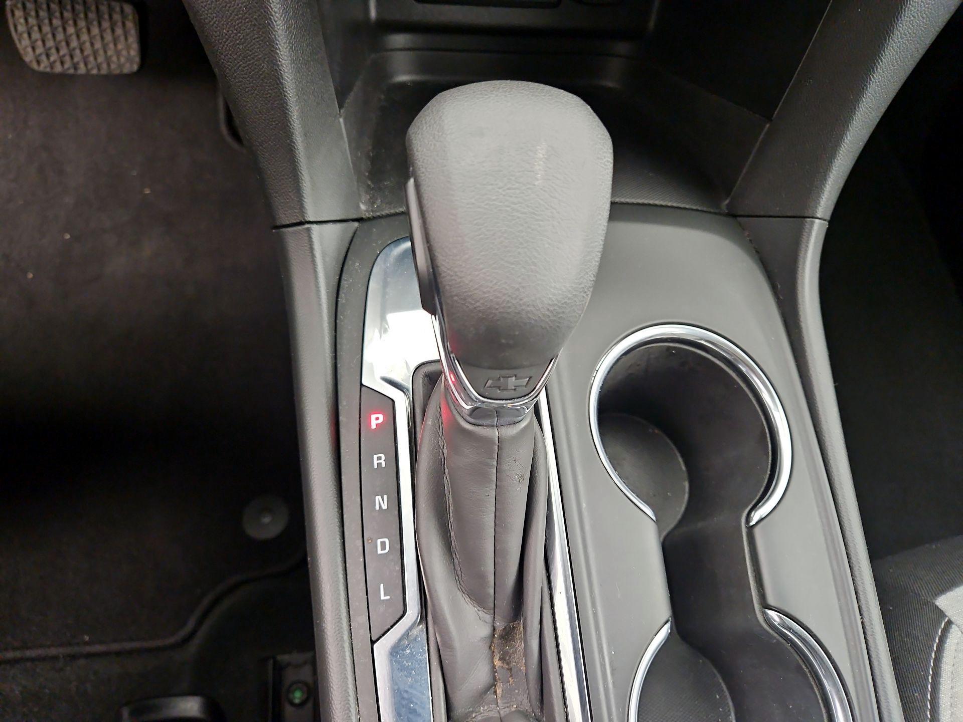 Thumbnail: 2022 Chevrolet Equinox - 17