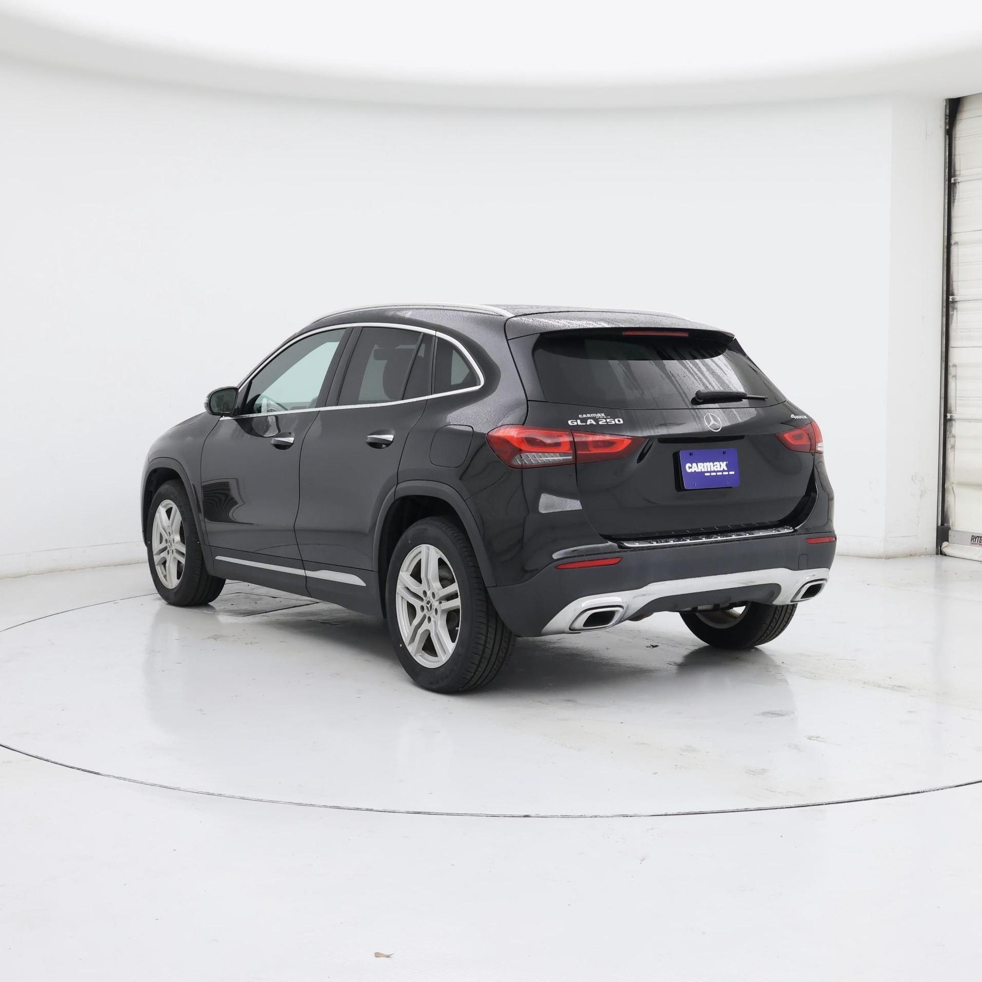 Thumbnail: 2021 Mercedes-Benz GLA - 2