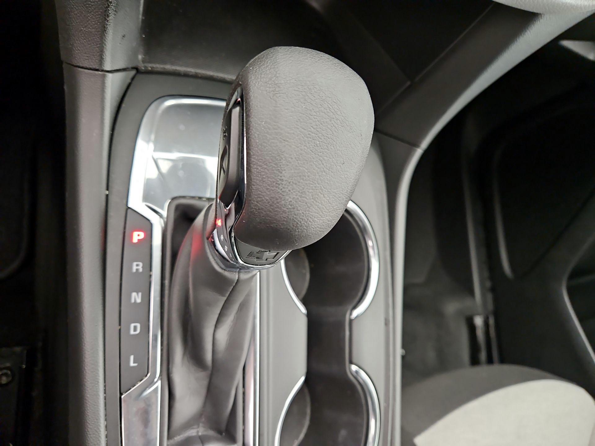 Thumbnail: 2023 Chevrolet Equinox - 17