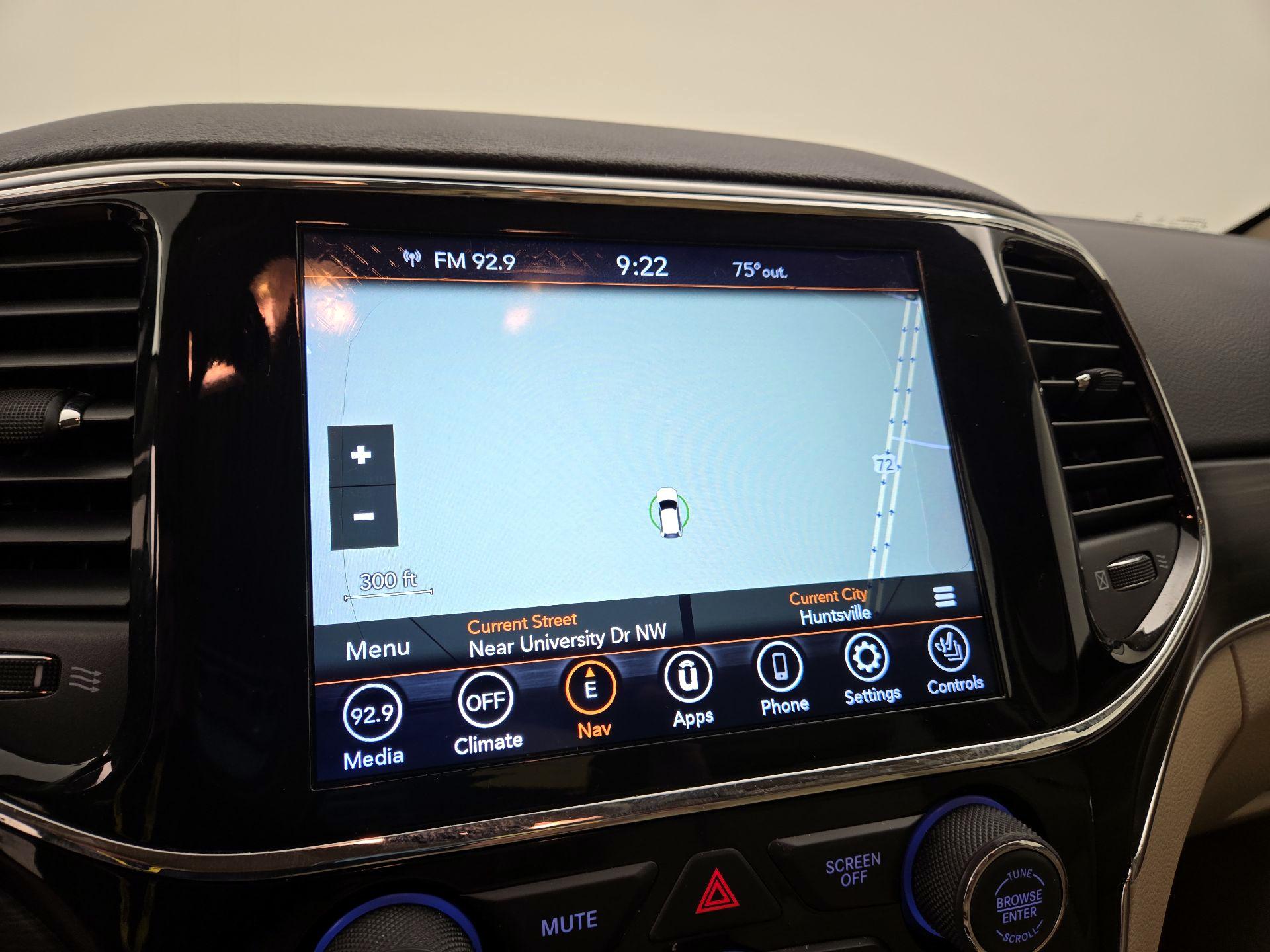 Thumbnail: 2021 Jeep Grand Cherokee - 14