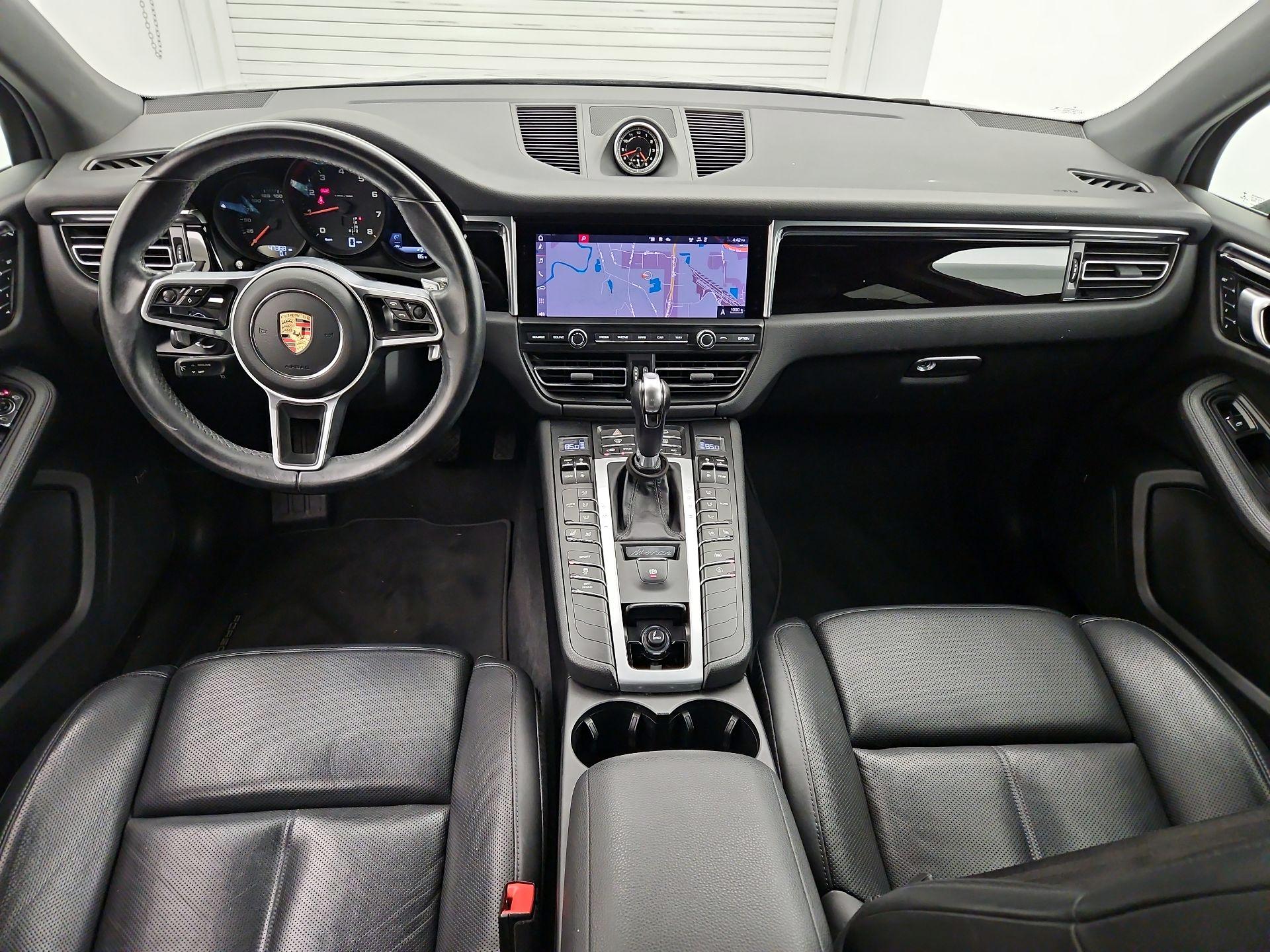 Thumbnail: 2020 Porsche Macan - 9