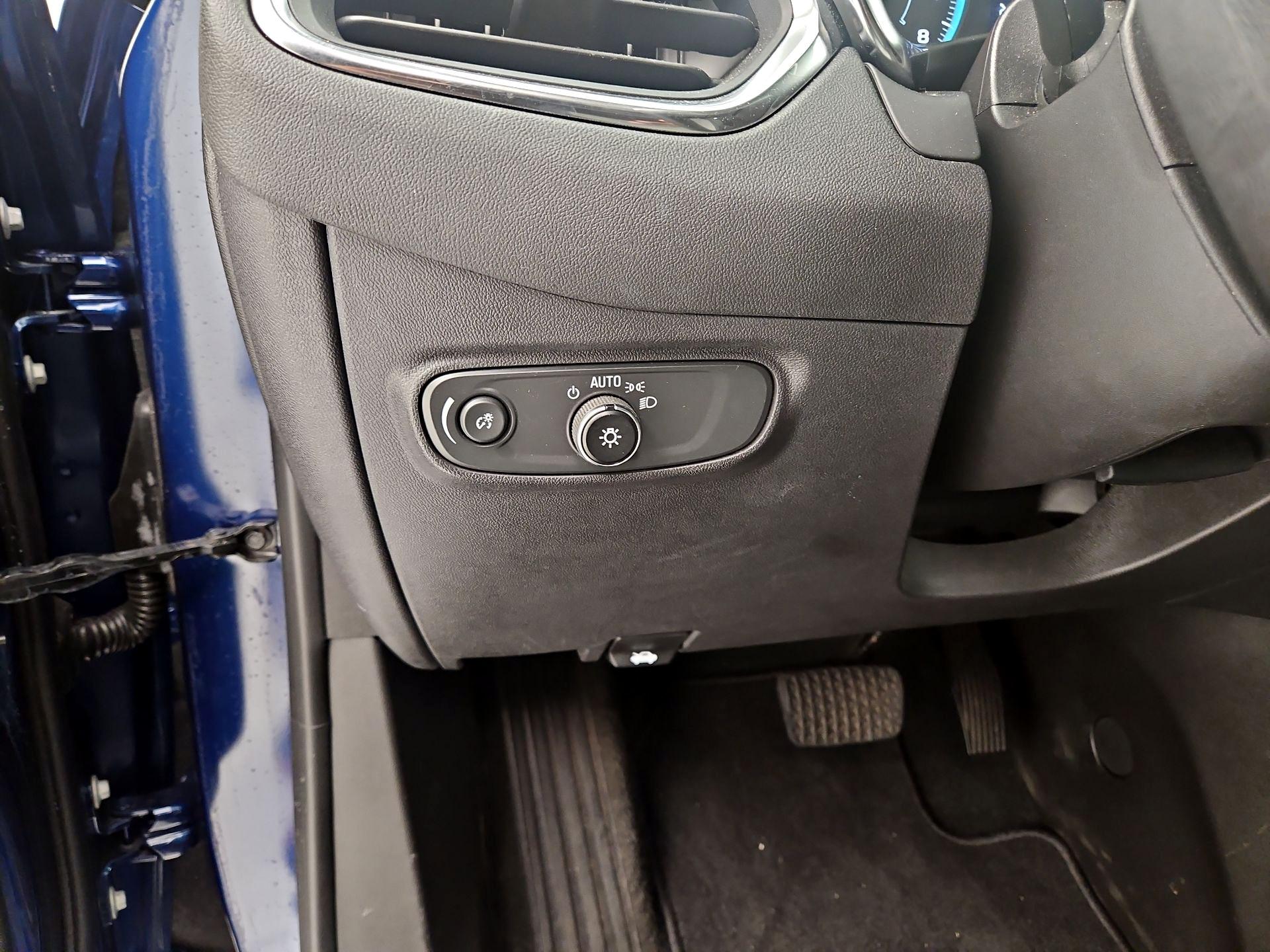 Thumbnail: 2023 Chevrolet Equinox - 13