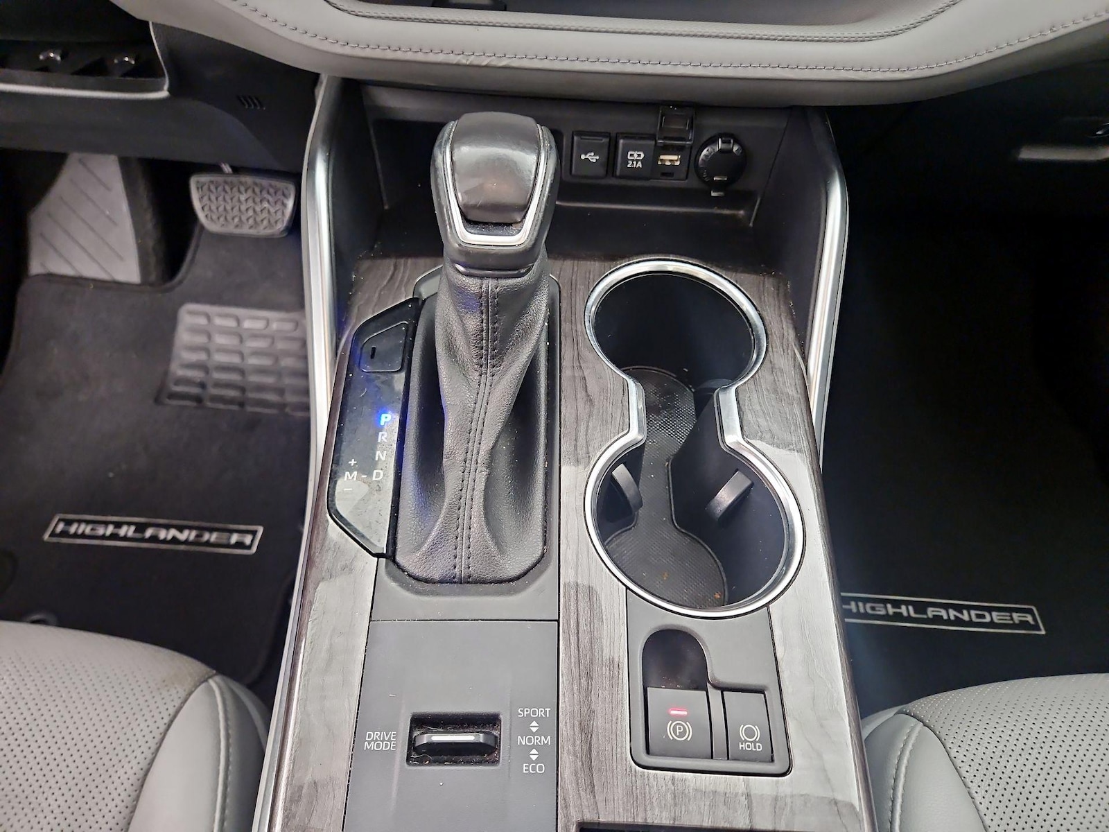2021 Toyota Highlander Platinum - Photo 17