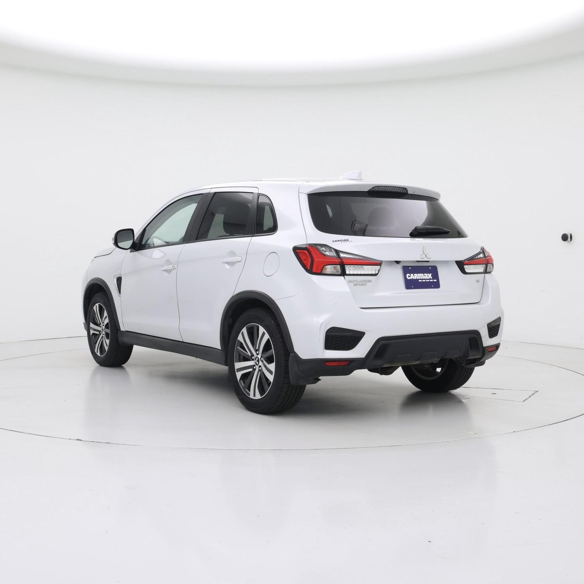 Thumbnail: 2023 Mitsubishi Outlander Sport - 2