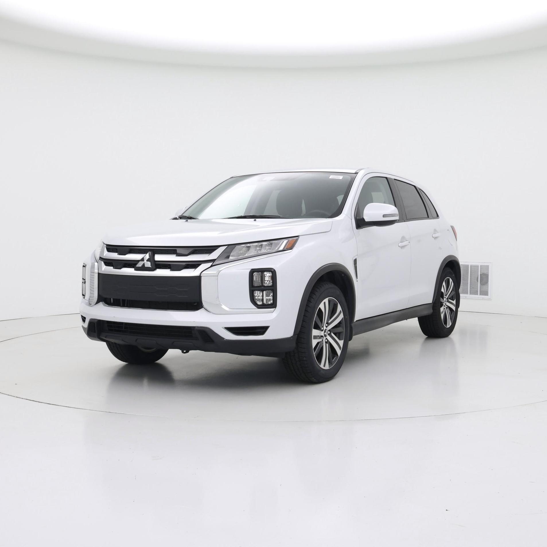 Thumbnail: 2023 Mitsubishi Outlander Sport - 4