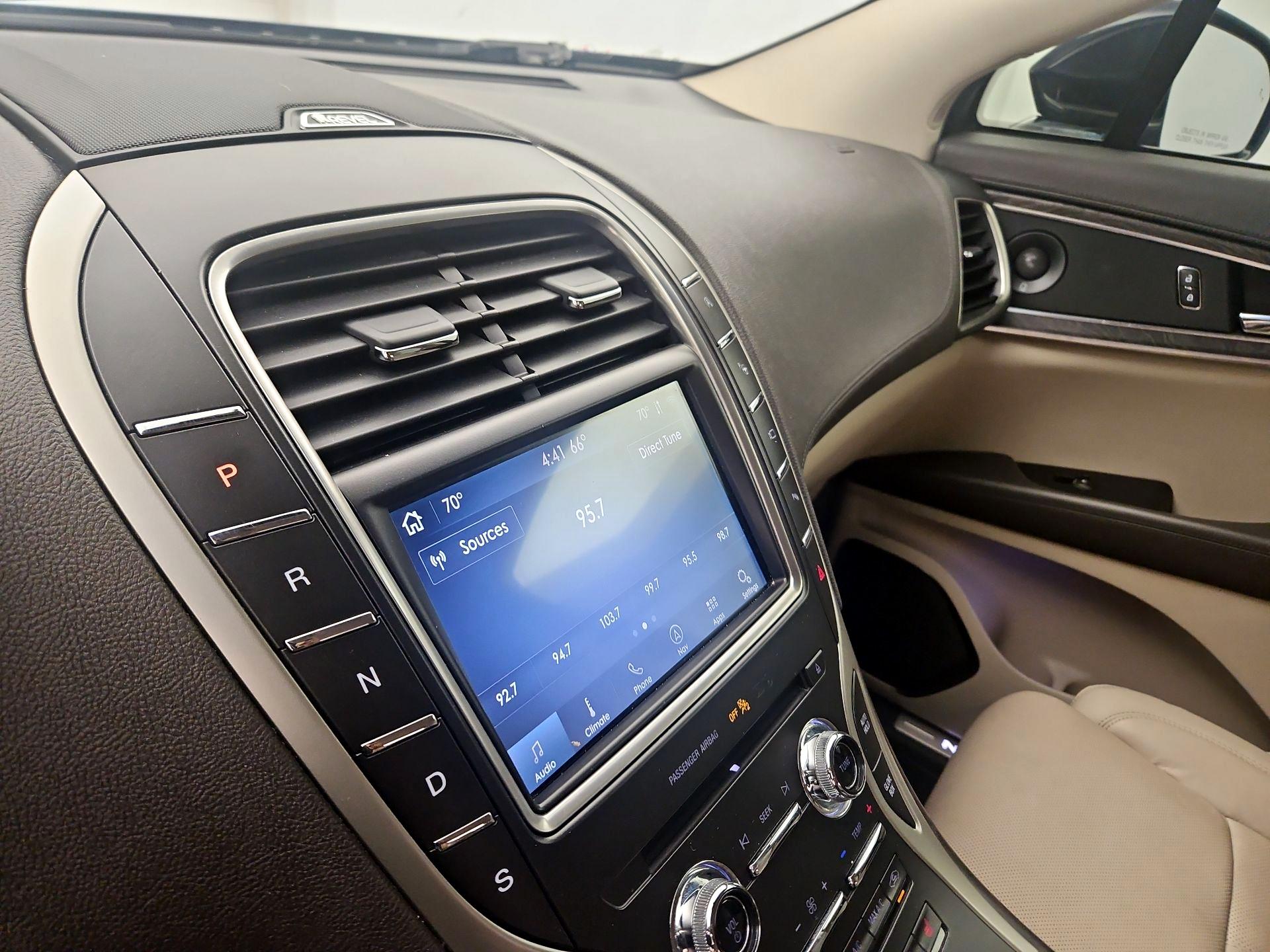 Thumbnail: 2020 Lincoln Nautilus - 15