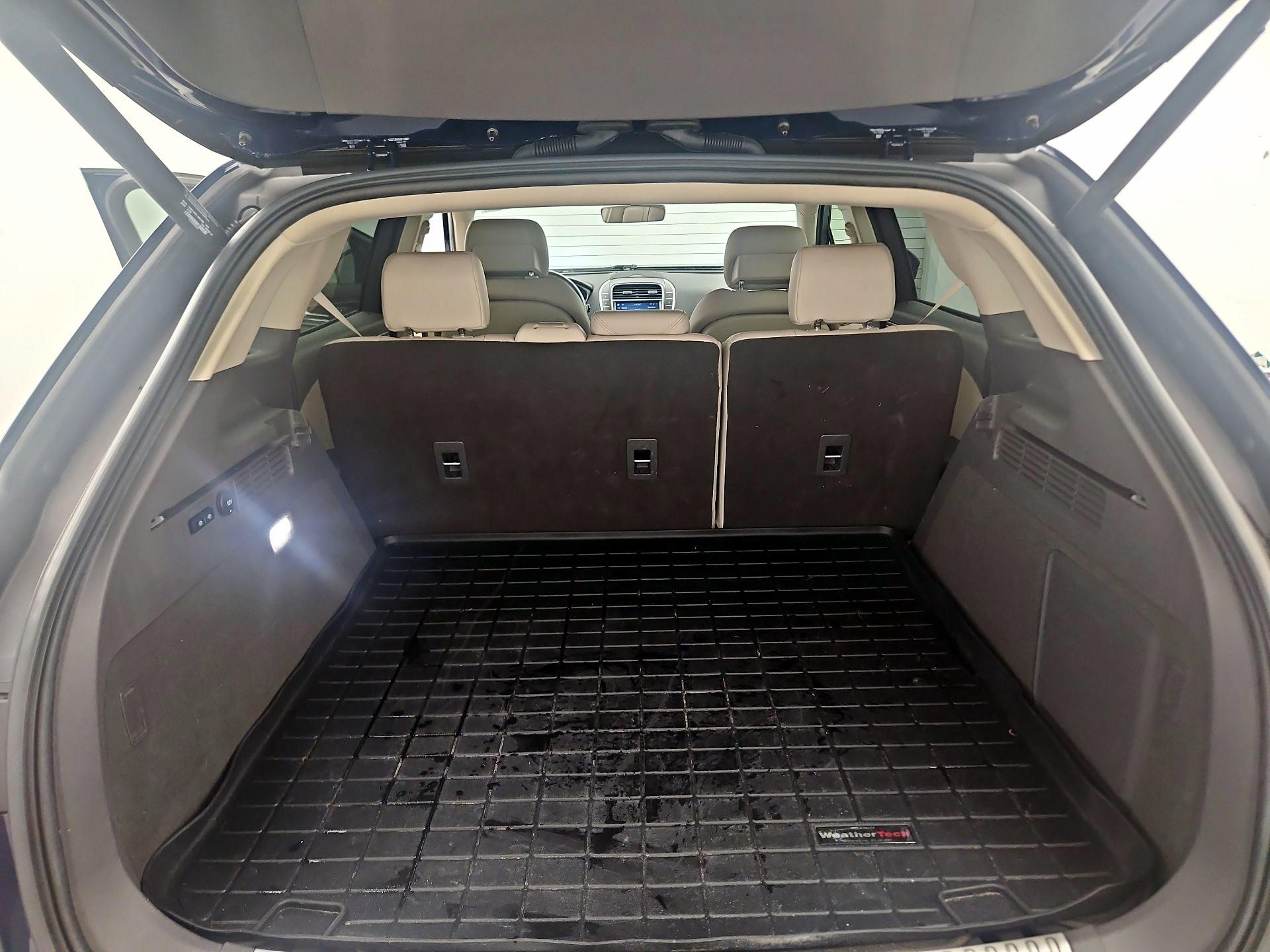 Thumbnail: 2020 Lincoln Nautilus - 17