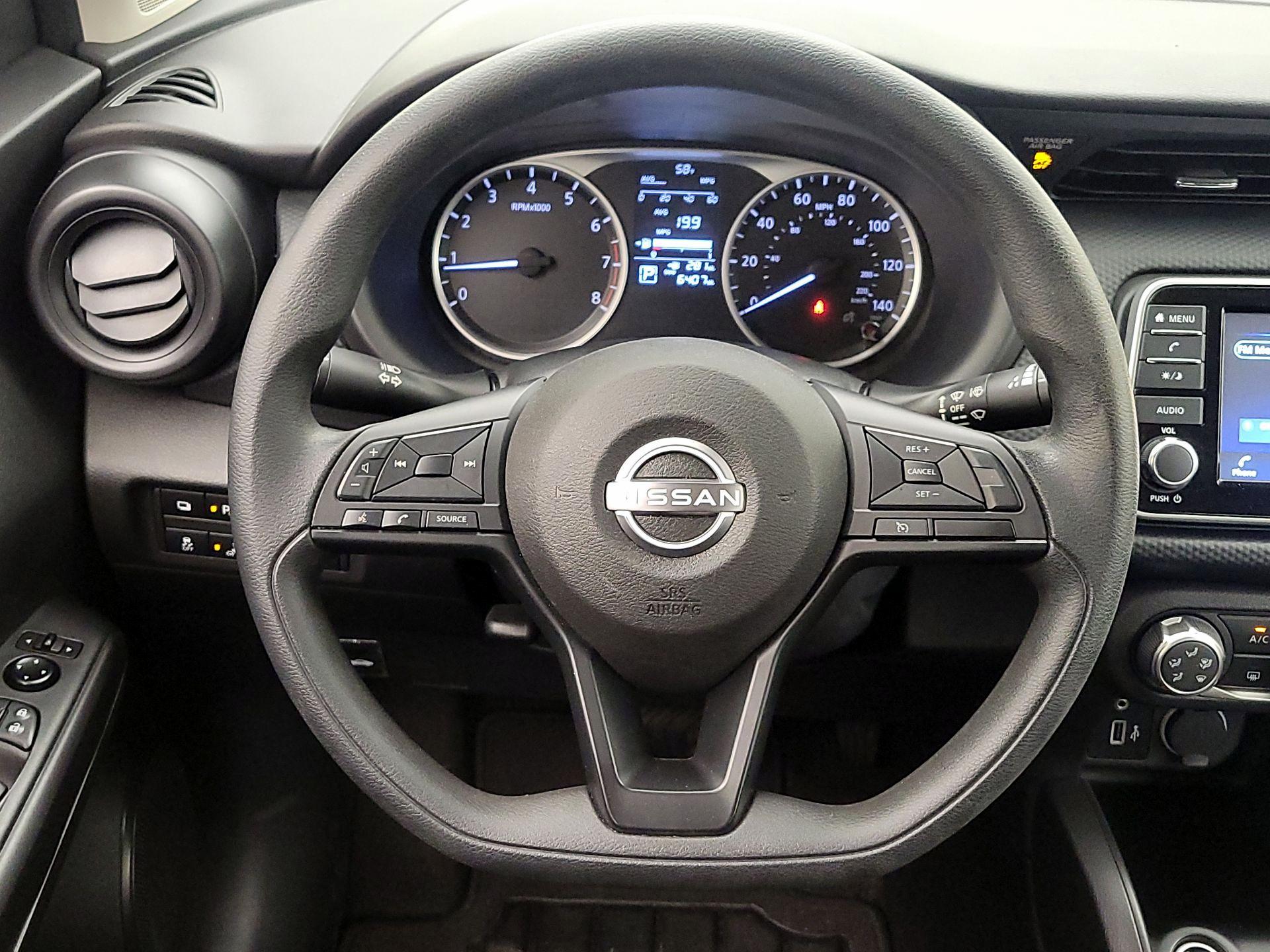 Thumbnail: 2023 Nissan Kicks - 10