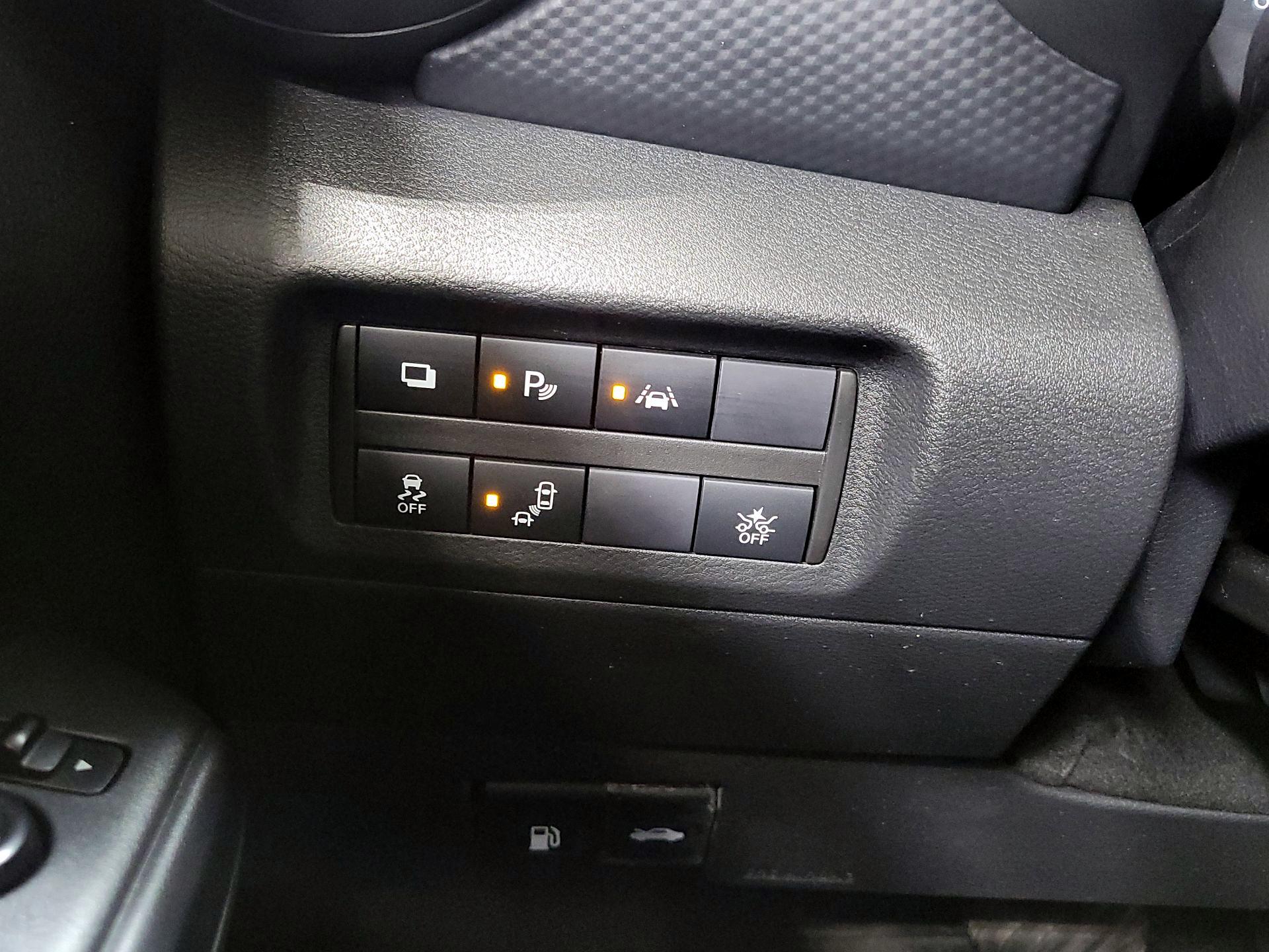 Thumbnail: 2023 Nissan Kicks - 13