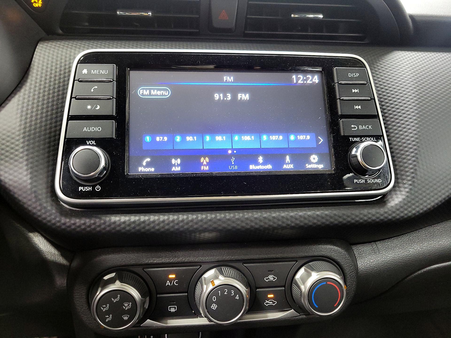 Thumbnail: 2023 Nissan Kicks - 15