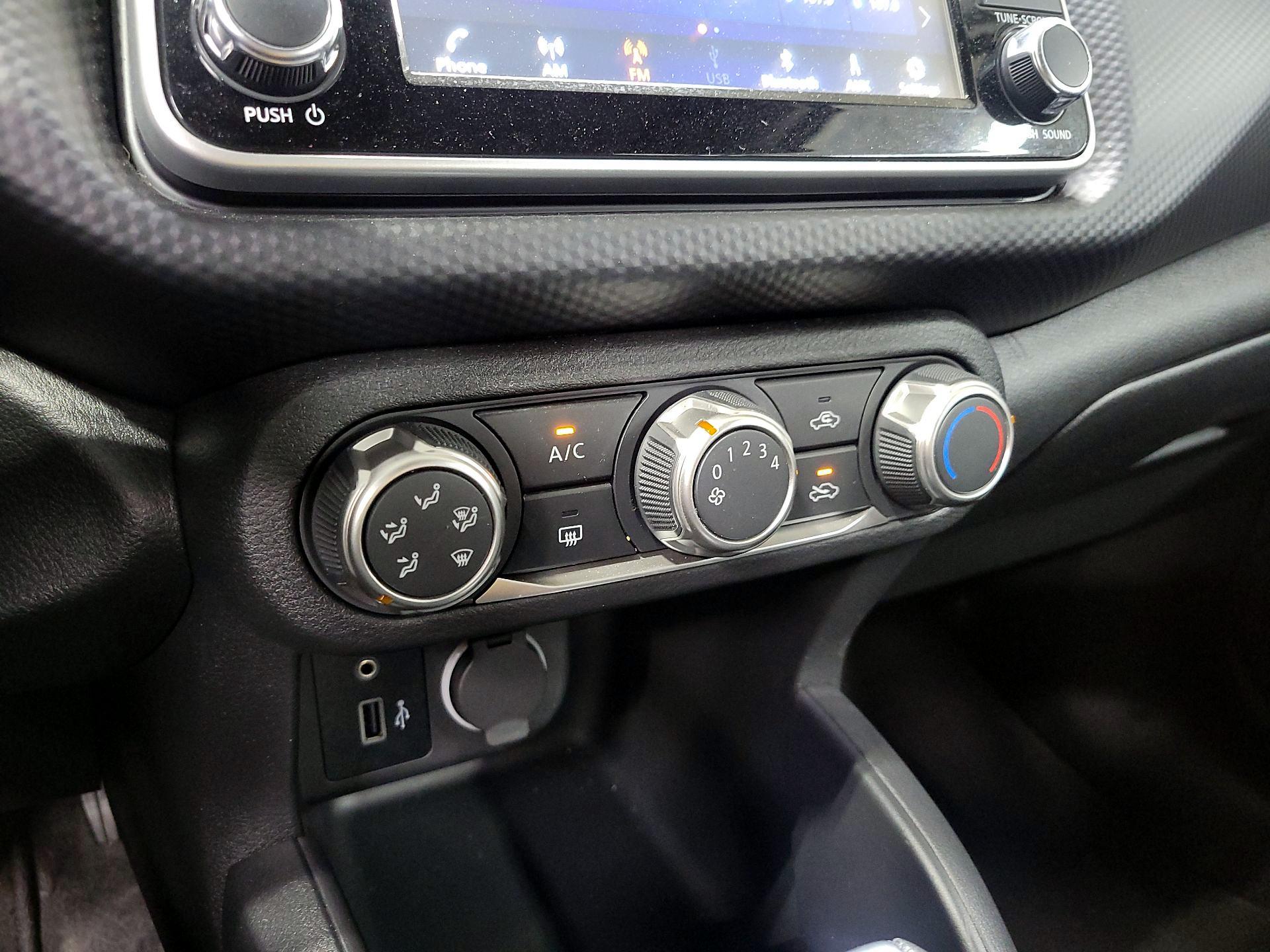 Thumbnail: 2023 Nissan Kicks - 16