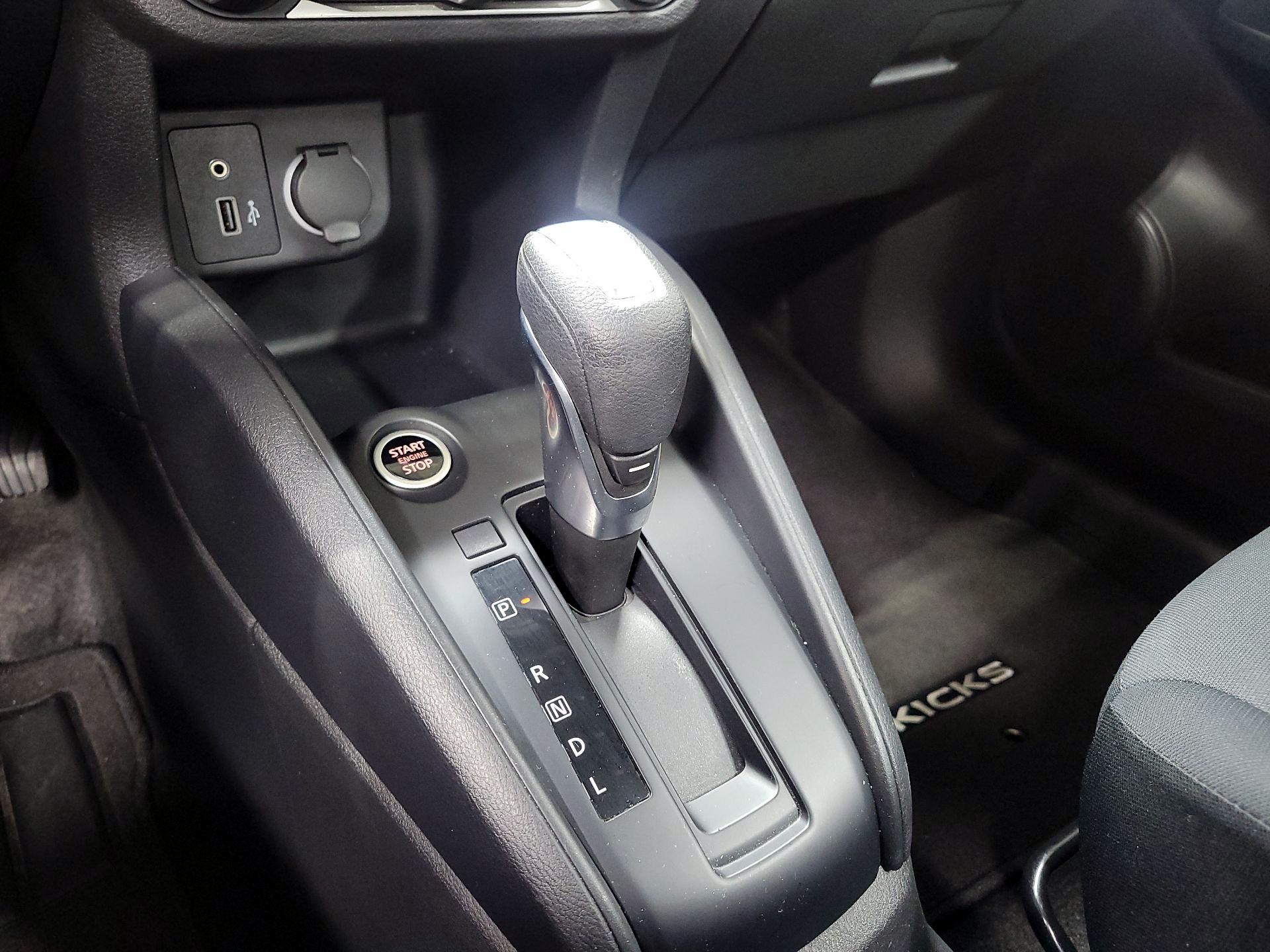 Thumbnail: 2023 Nissan Kicks - 17