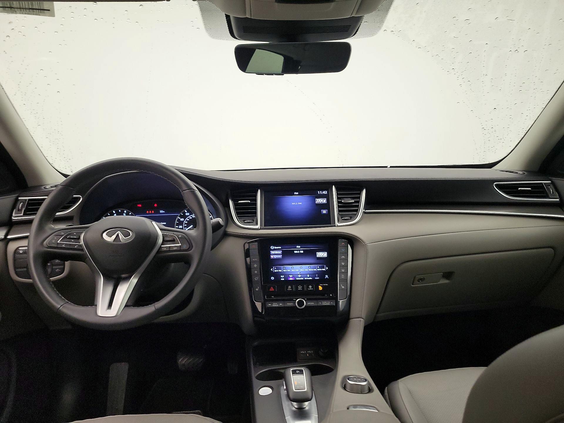 Thumbnail: 2023 INFINITI QX50 - 9