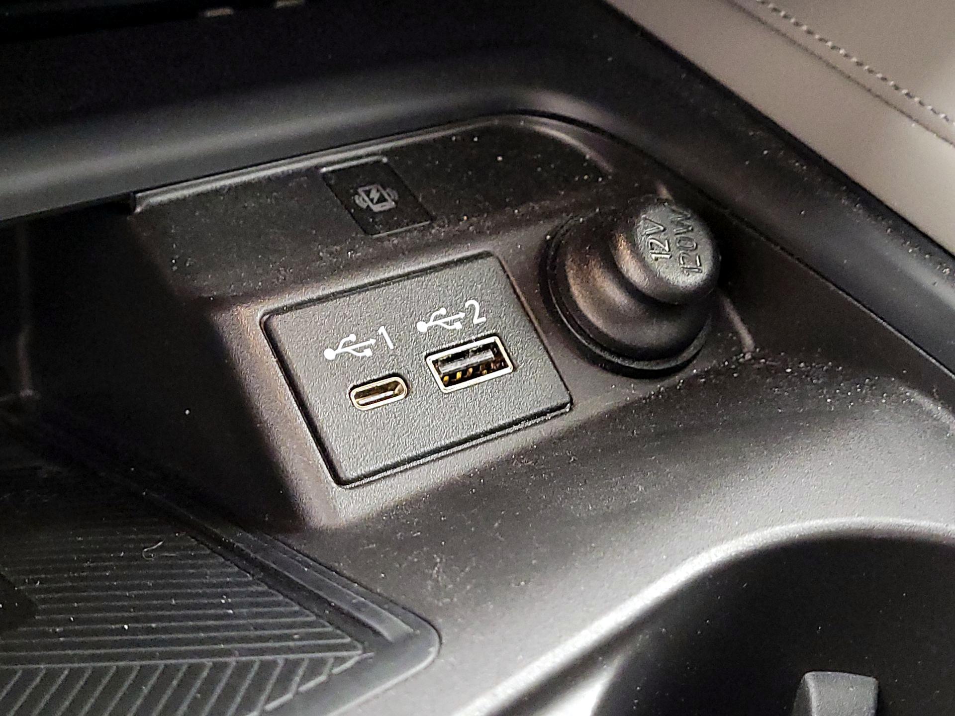 Thumbnail: 2023 INFINITI QX50 - 18