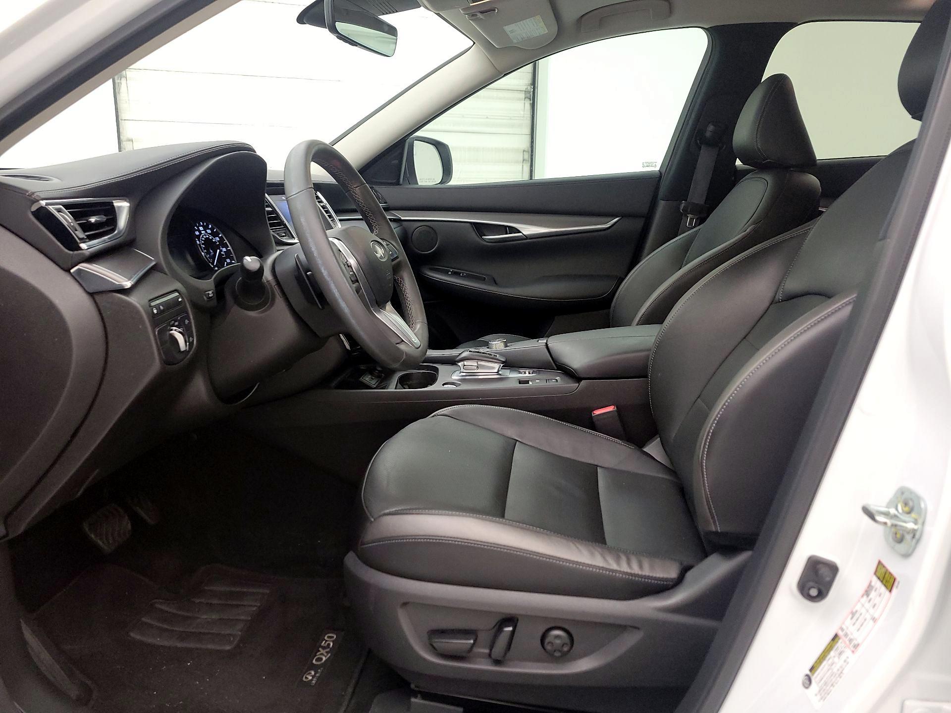 Thumbnail: 2023 INFINITI QX50 - 11