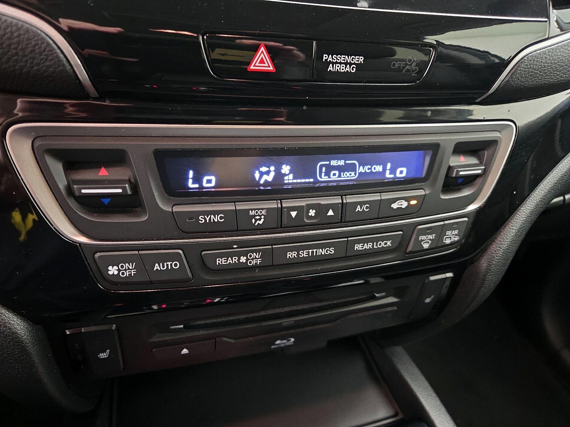 Thumbnail: 2022 Honda Pilot - 17