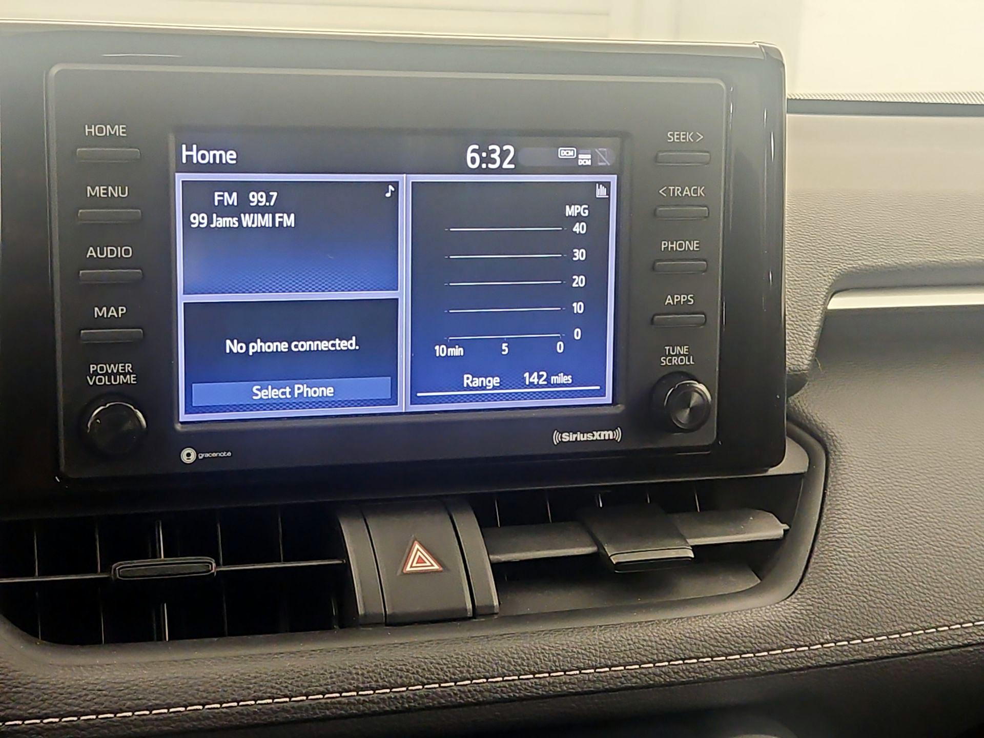 Thumbnail: 2021 Toyota RAV4 - 15