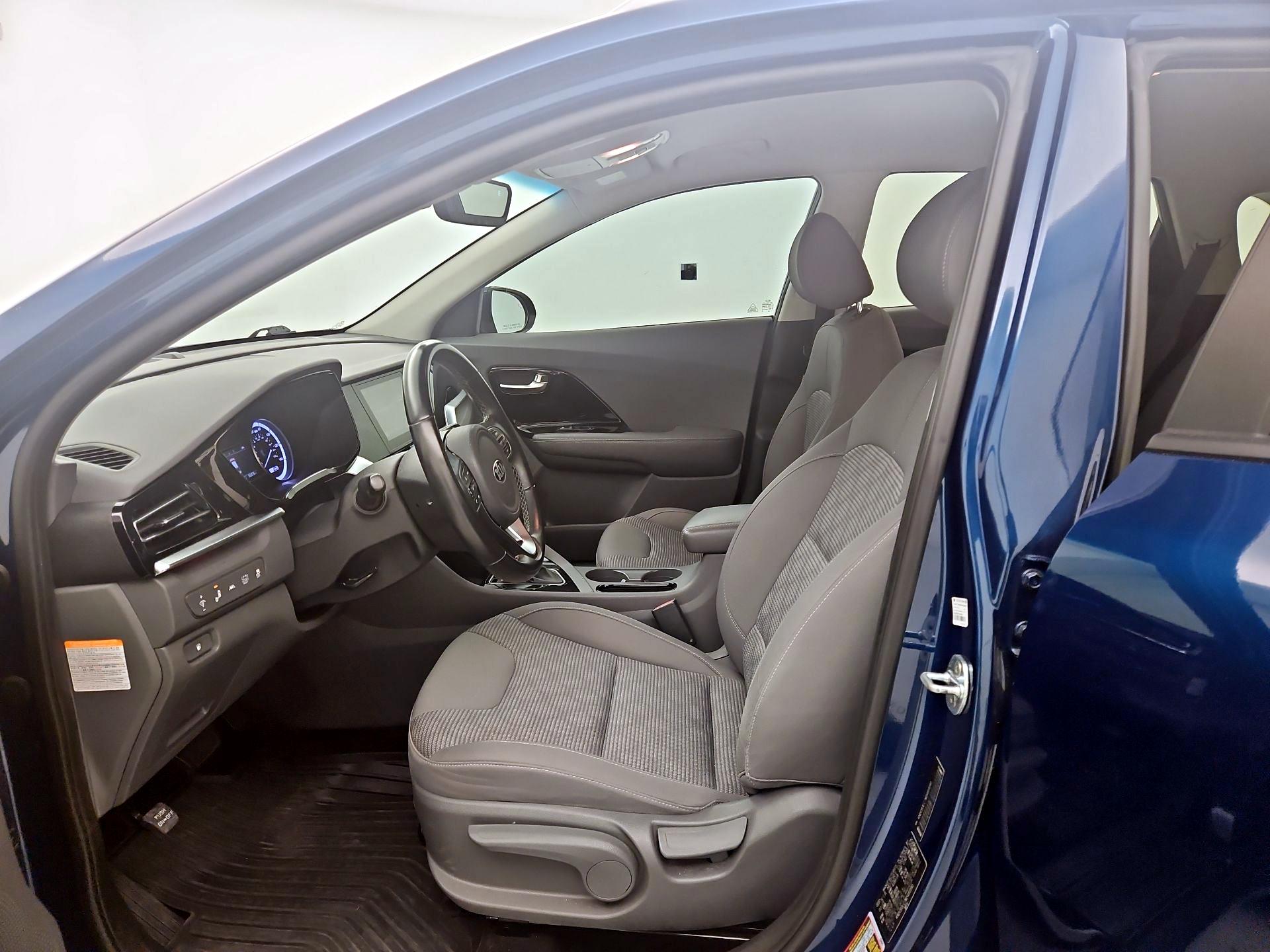 Thumbnail: 2021 Kia Niro - 11