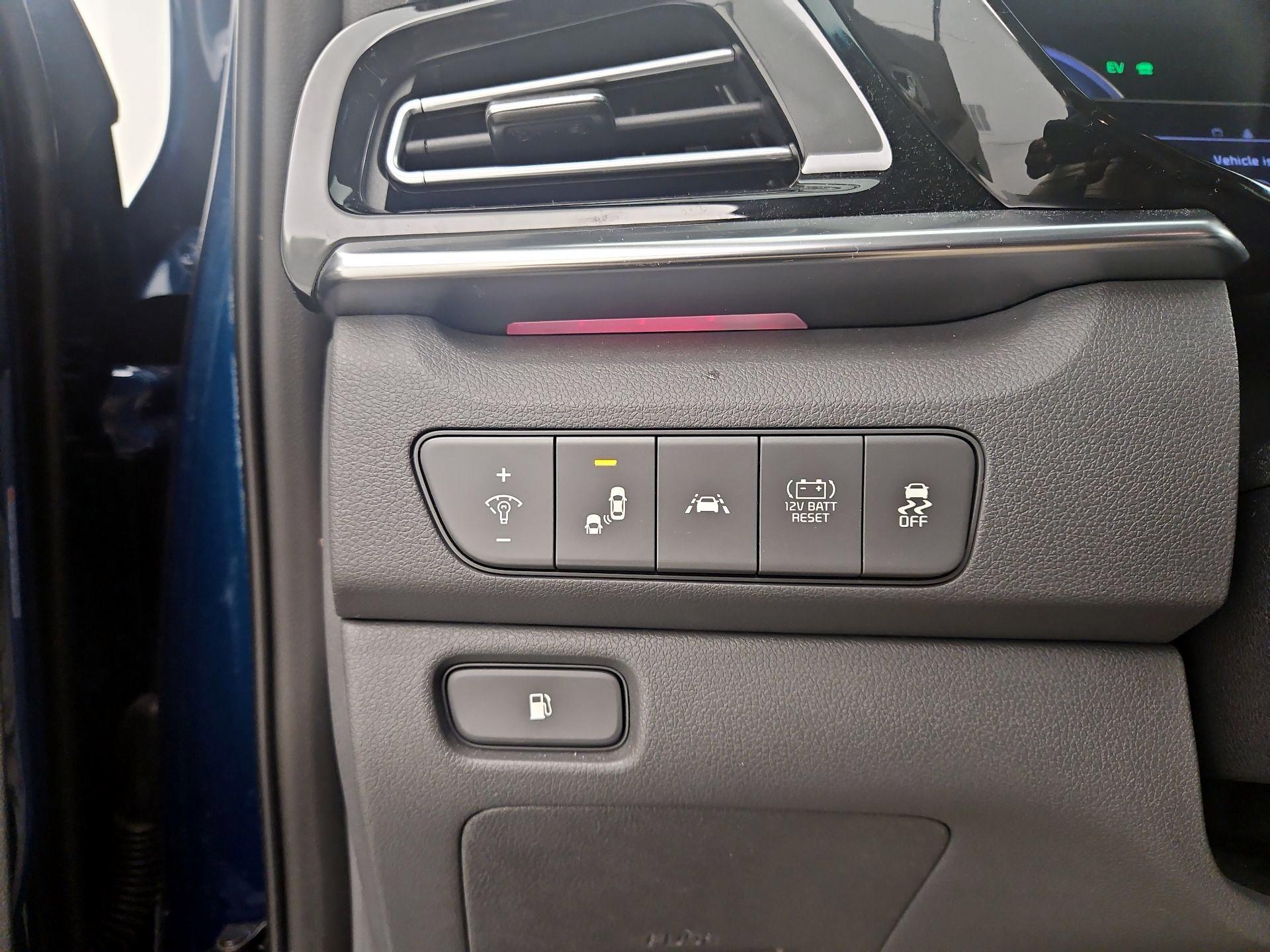 Thumbnail: 2021 Kia Niro - 13