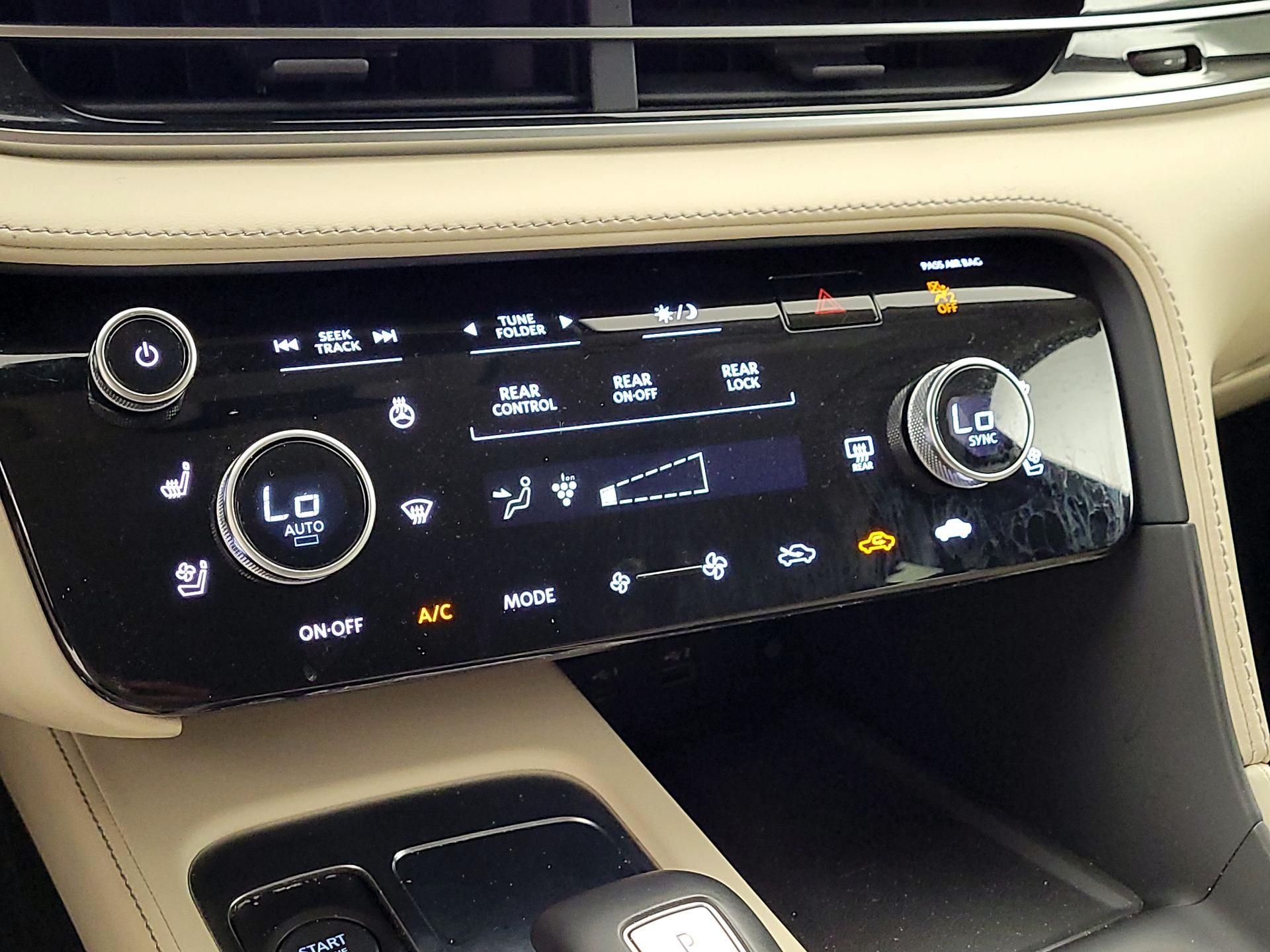 Thumbnail: 2023 INFINITI QX60 - 16