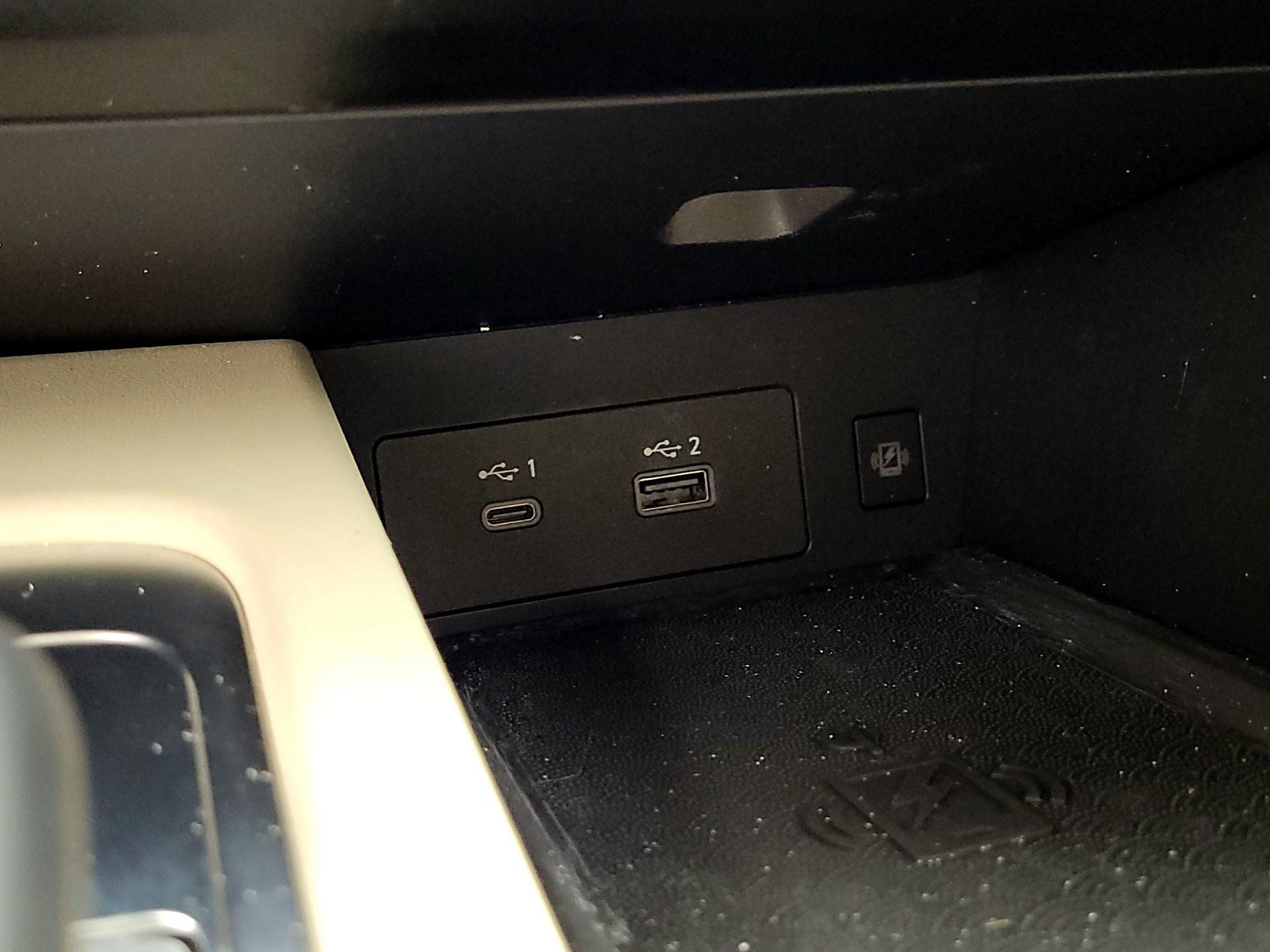 Thumbnail: 2023 INFINITI QX60 - 18